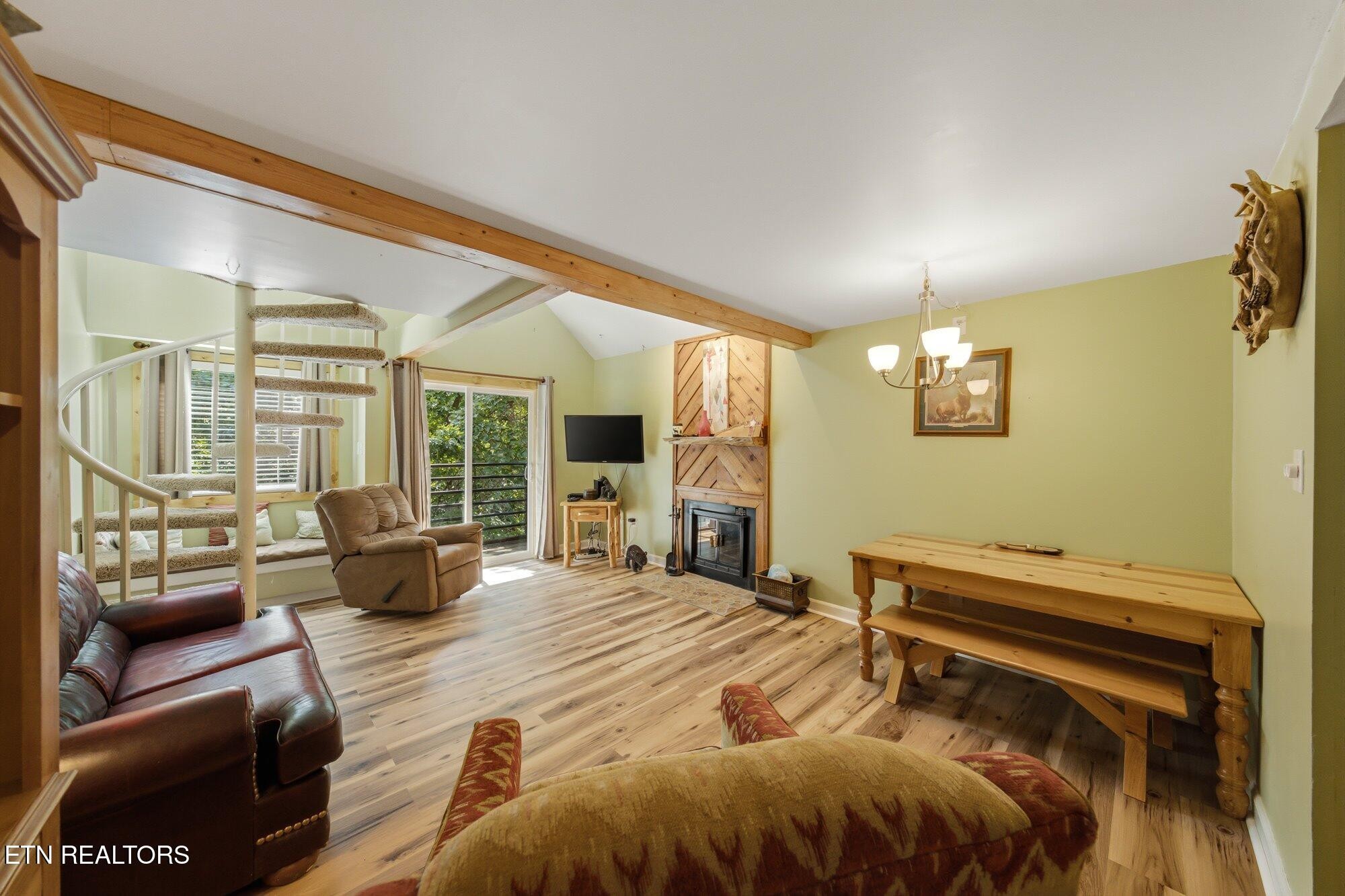 1260 Ski View Drive