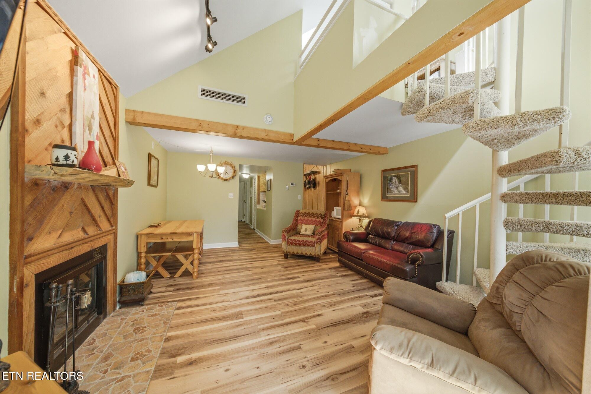 1260 Ski View Drive