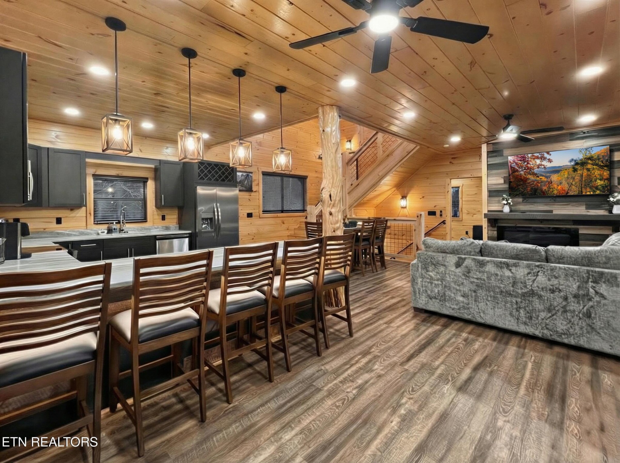 765 Chickasaw Gap Way
