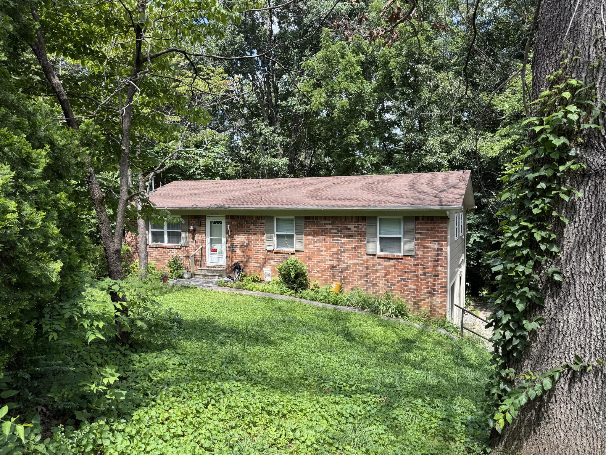 4030 Lynncrest Drive, NE