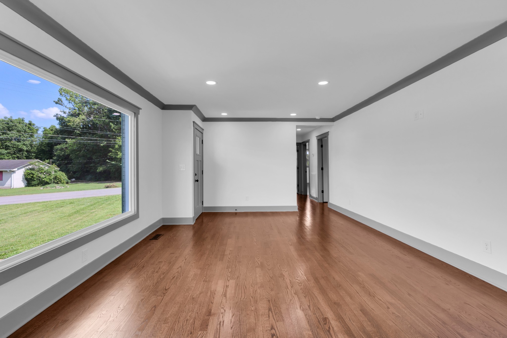 202 Lee Ln