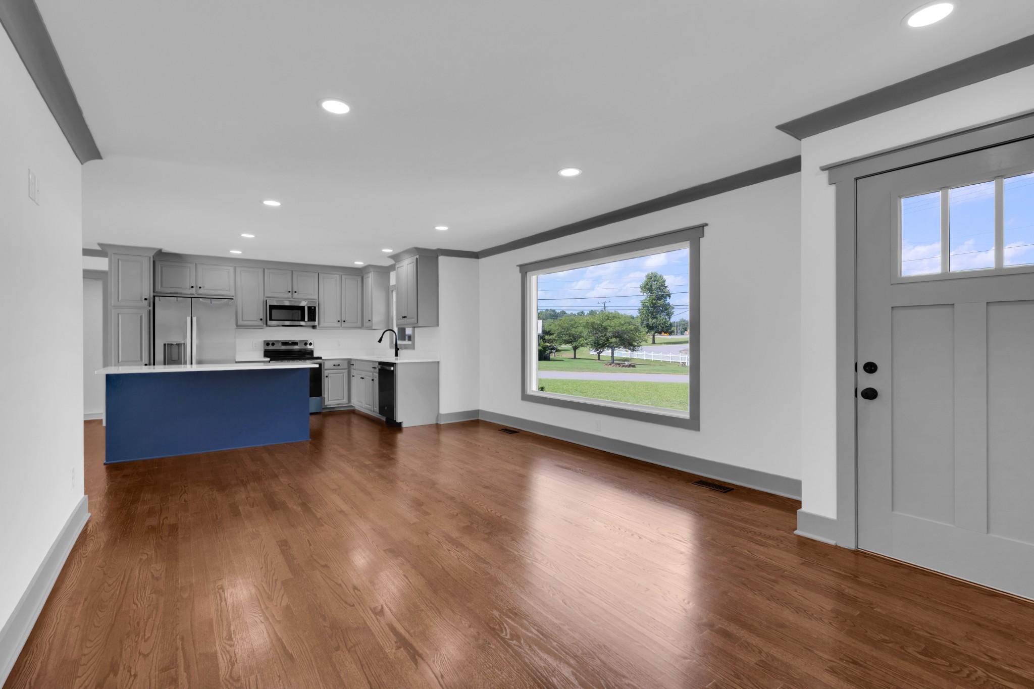 202 Lee Ln