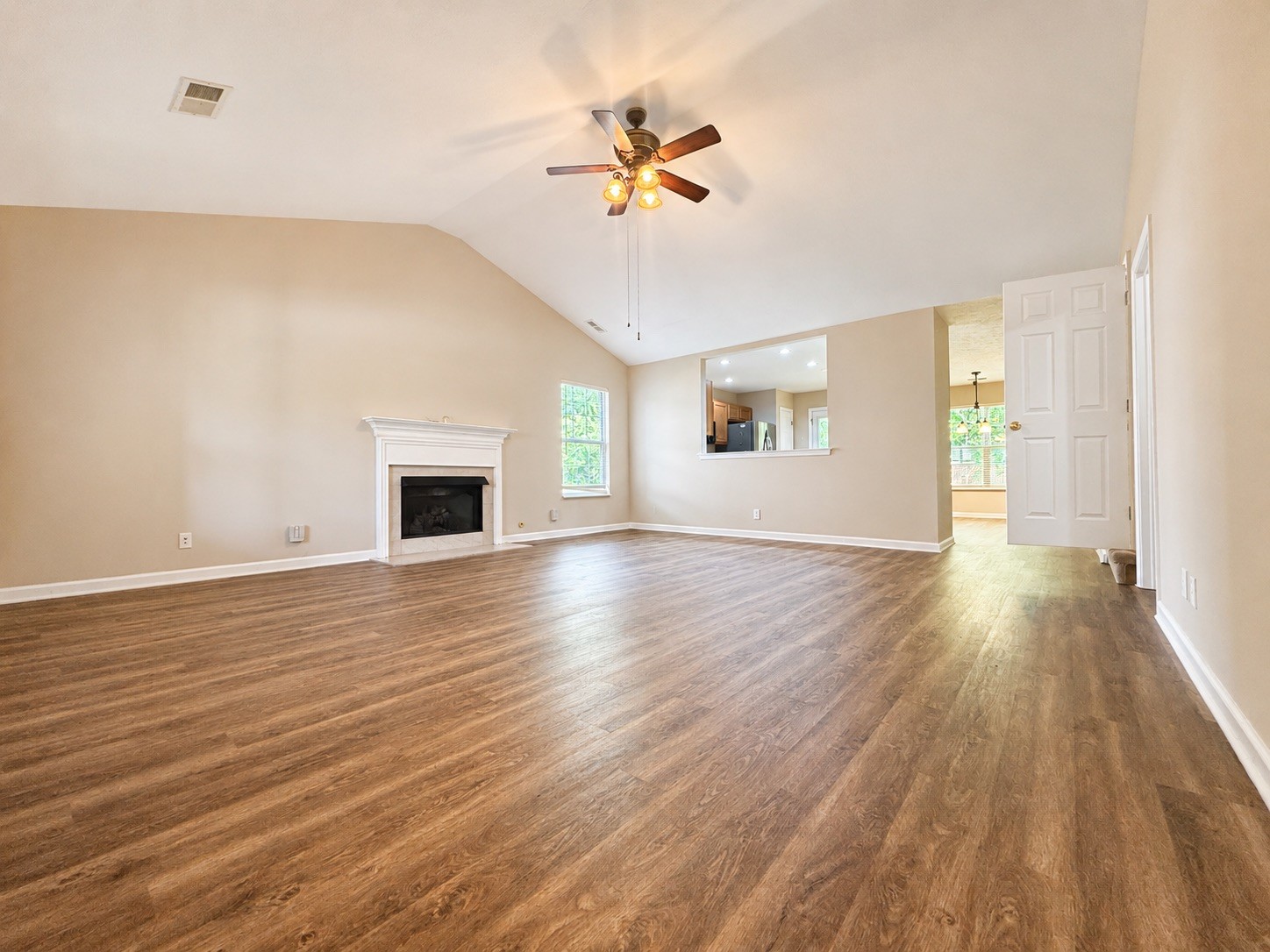 1011 Bradford Park Rd