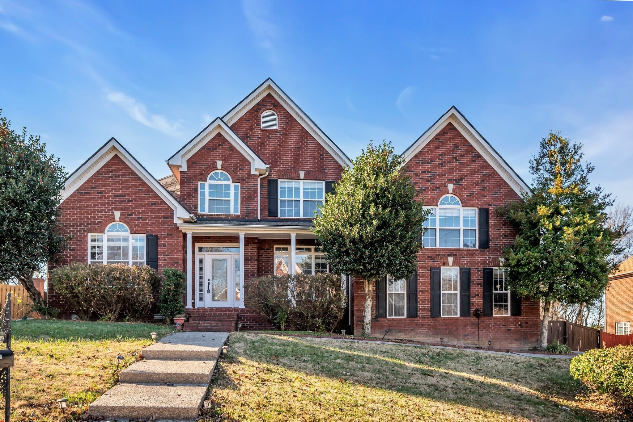 5504 Brookshire Dr