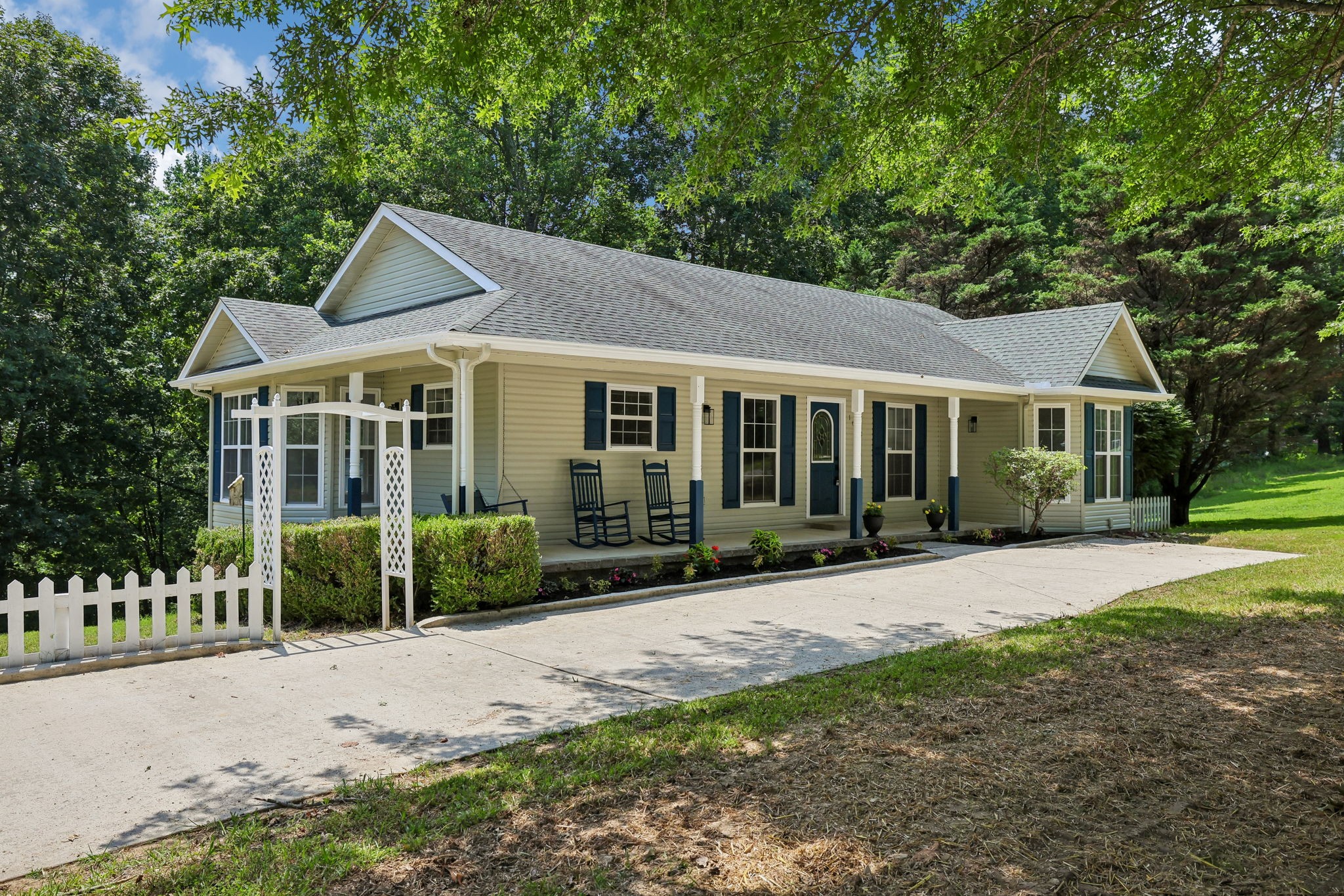 1682 Ridgeview Run