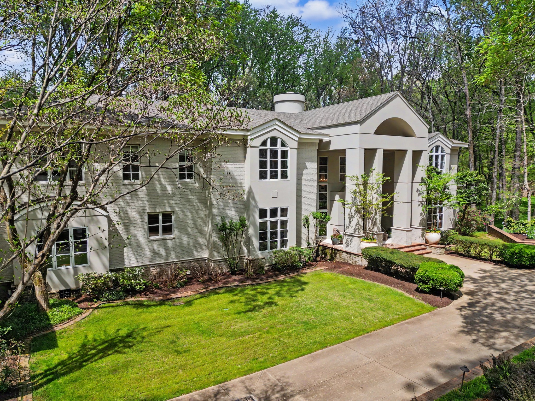 9 Windwood Dr