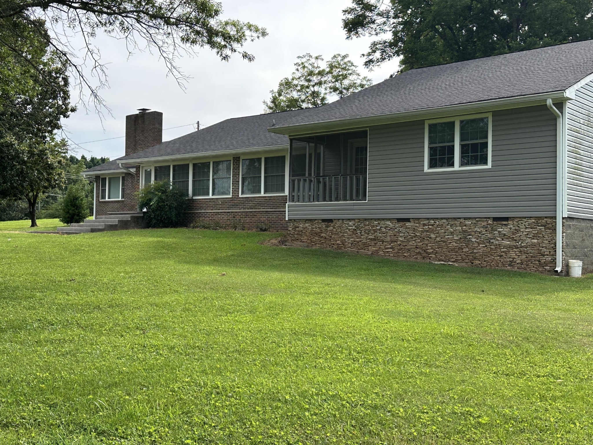 991 Highway 39, E