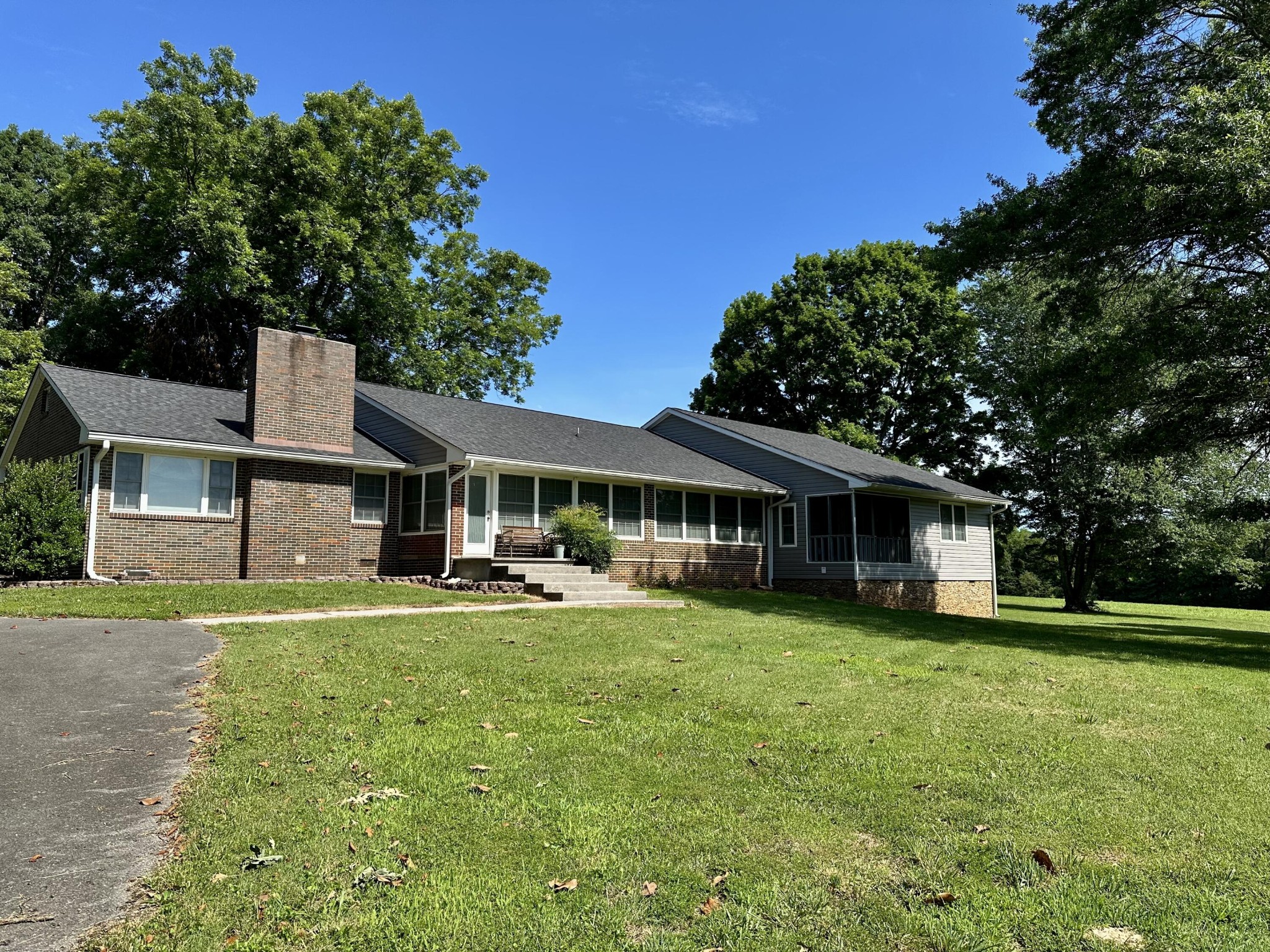 991 Highway 39, E