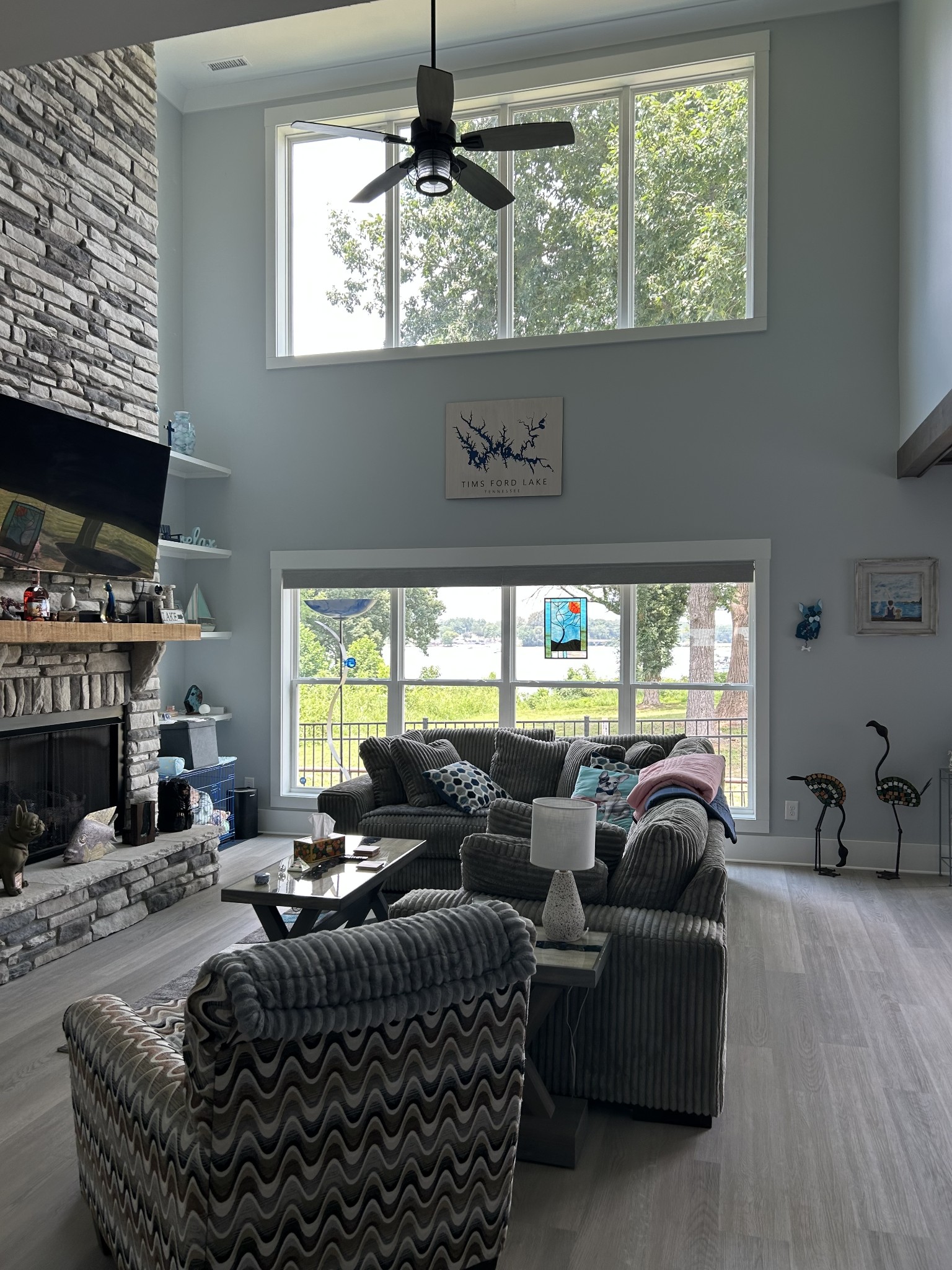221 Hammock Dr
