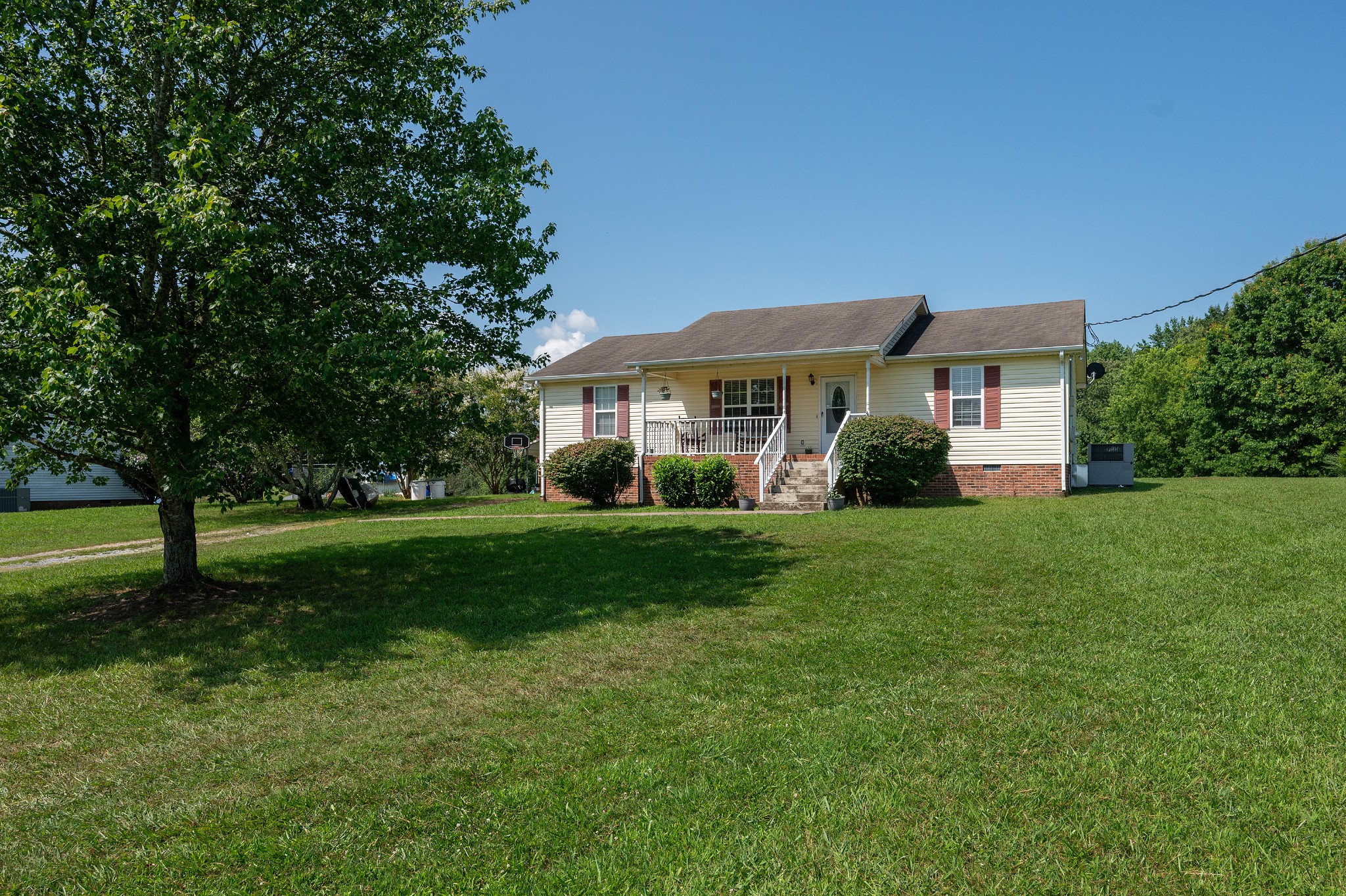 1922 Belotes Ferry Rd