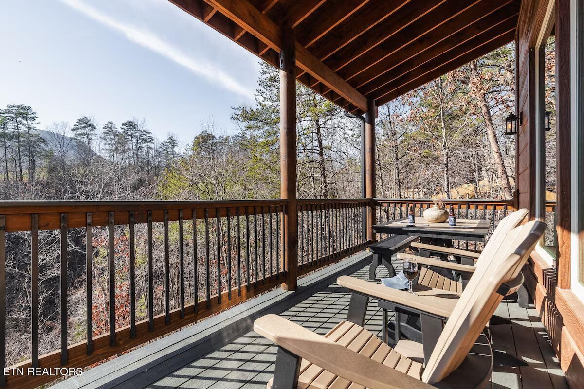 2110 Elk Pass Lane