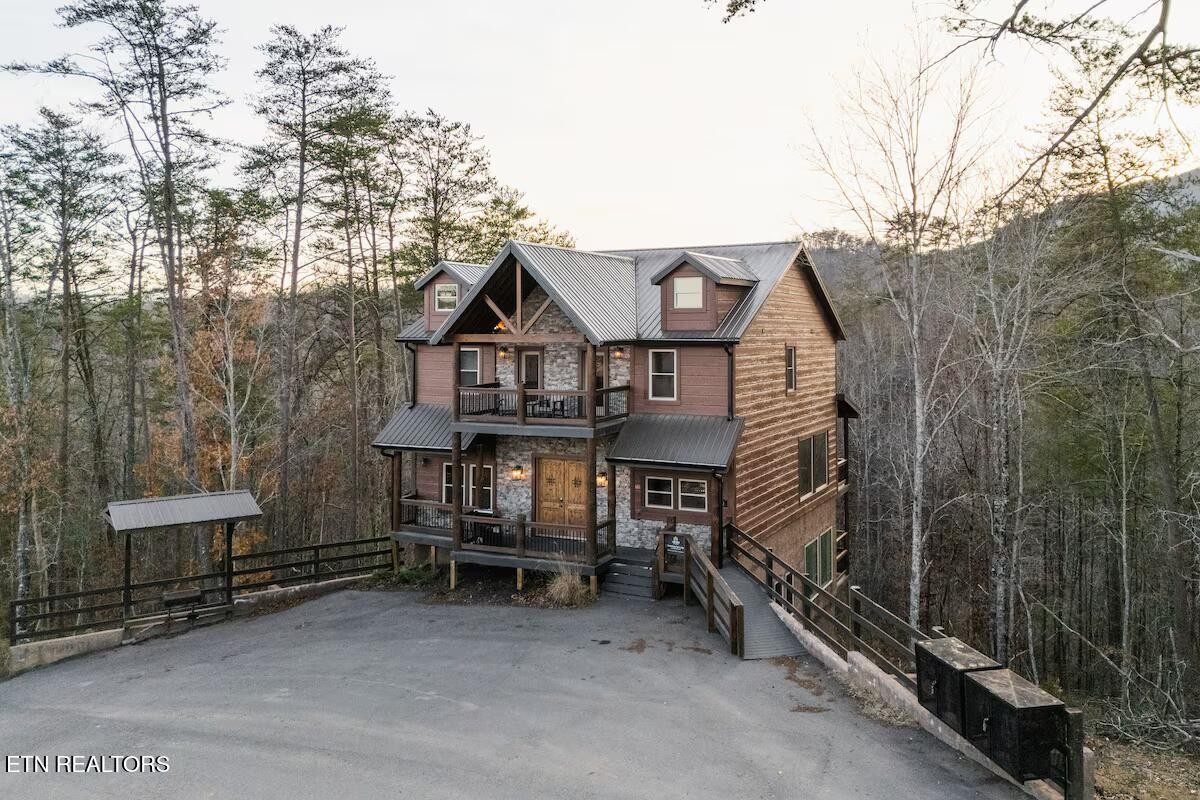 2110 Elk Pass Lane