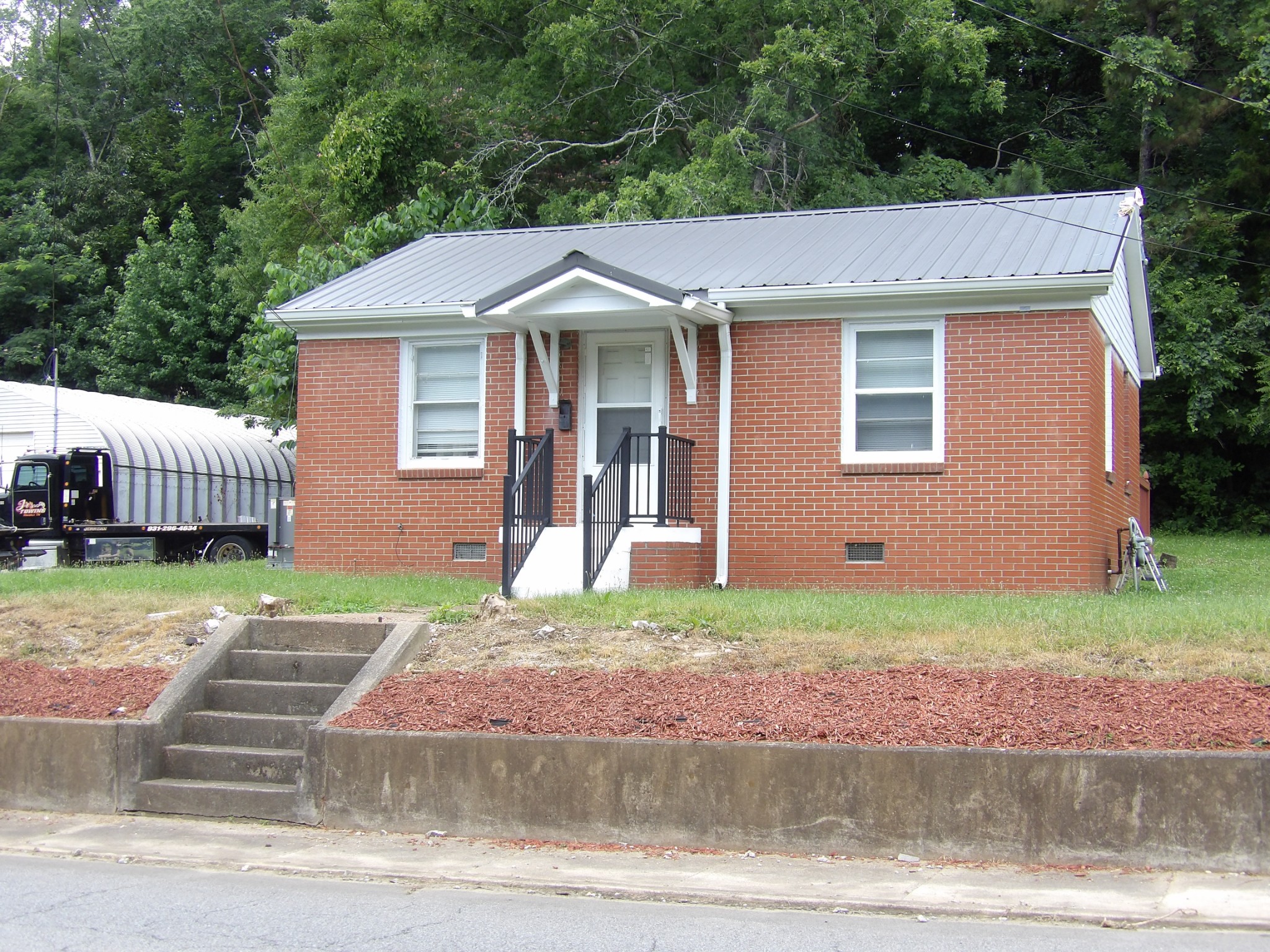 202 E Richland Ave