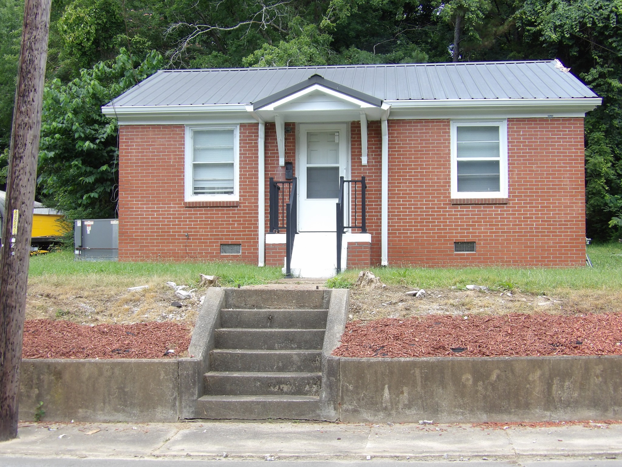 202 E Richland Ave