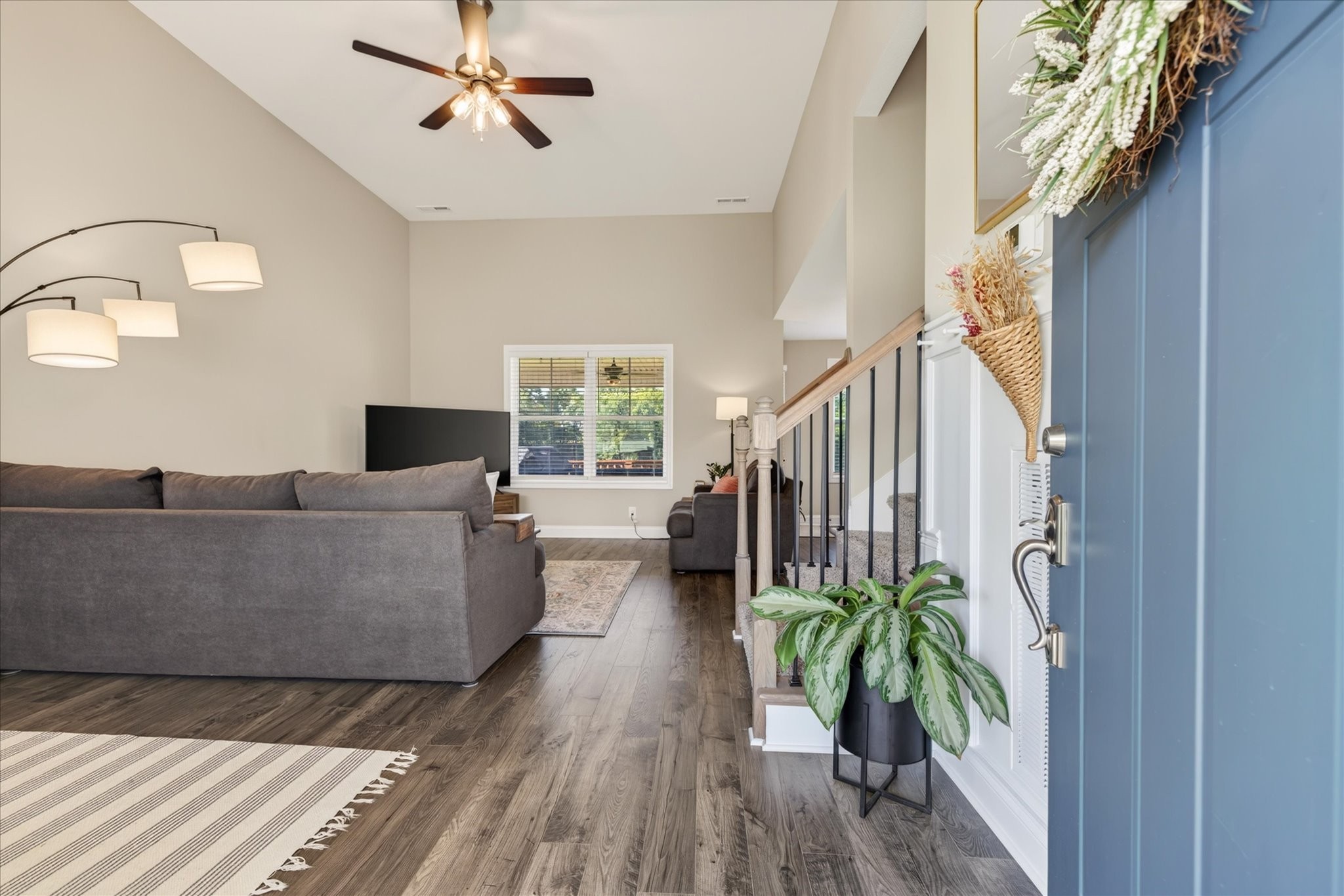 210 Ardell Dr