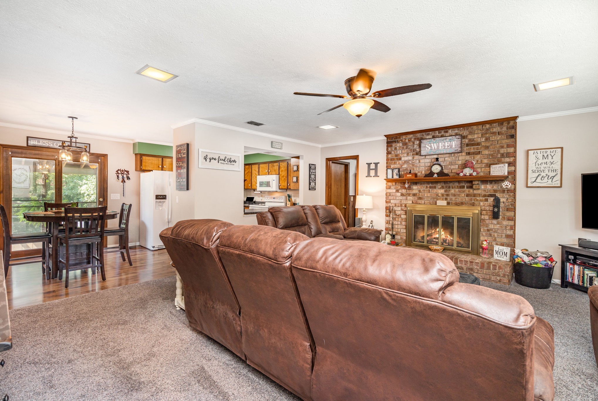 8049 New Chapel Rd
