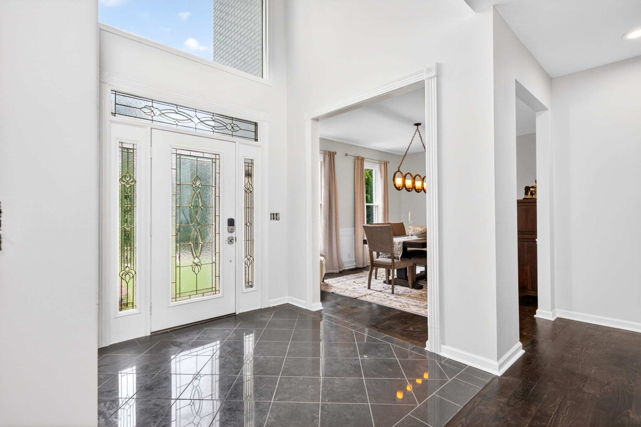 307 Laurel Cir