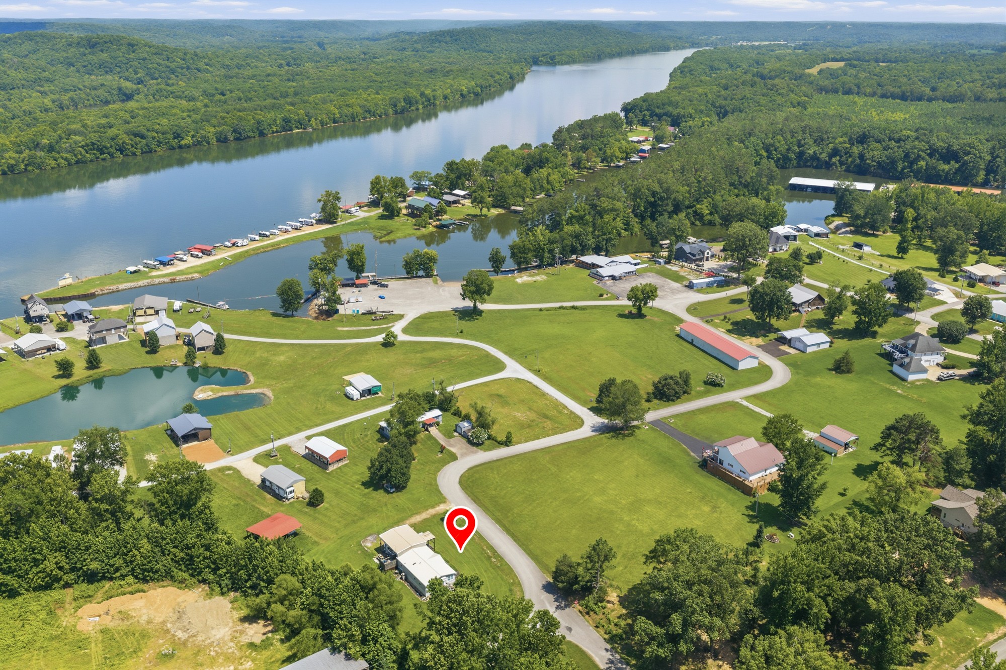 869 Riverview Dr