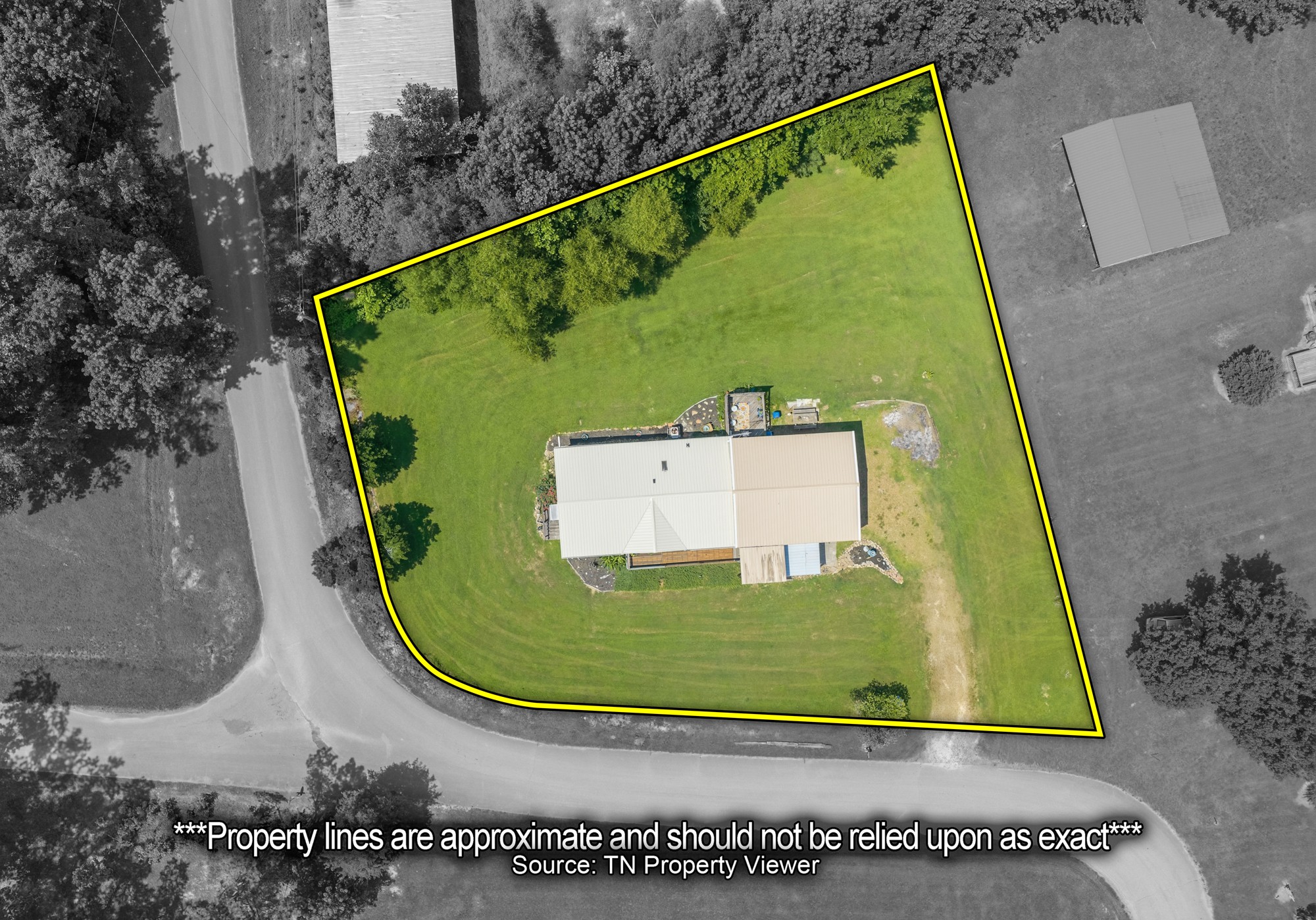 869 Riverview Dr