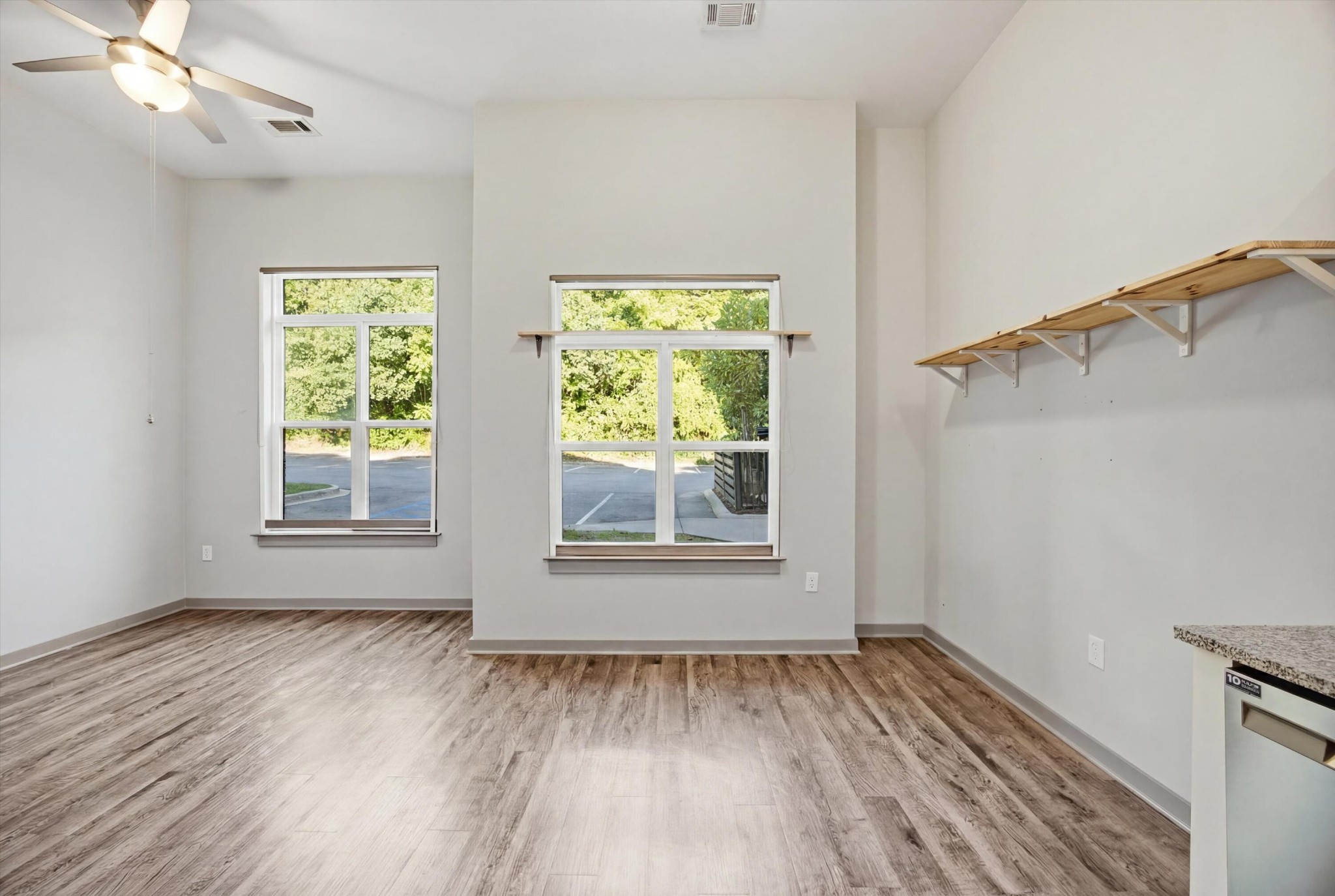782 Riverfront Parkway