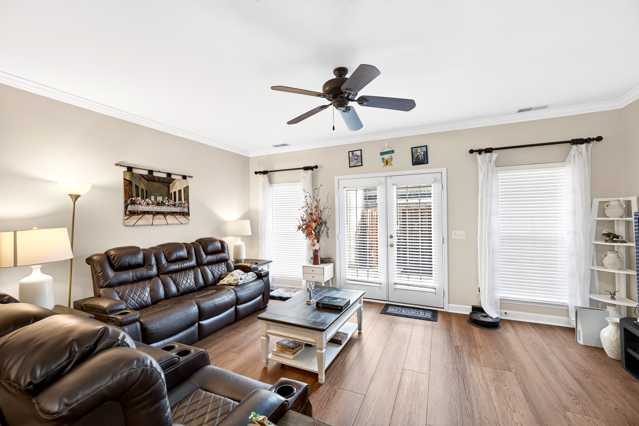 8 Baker Ct