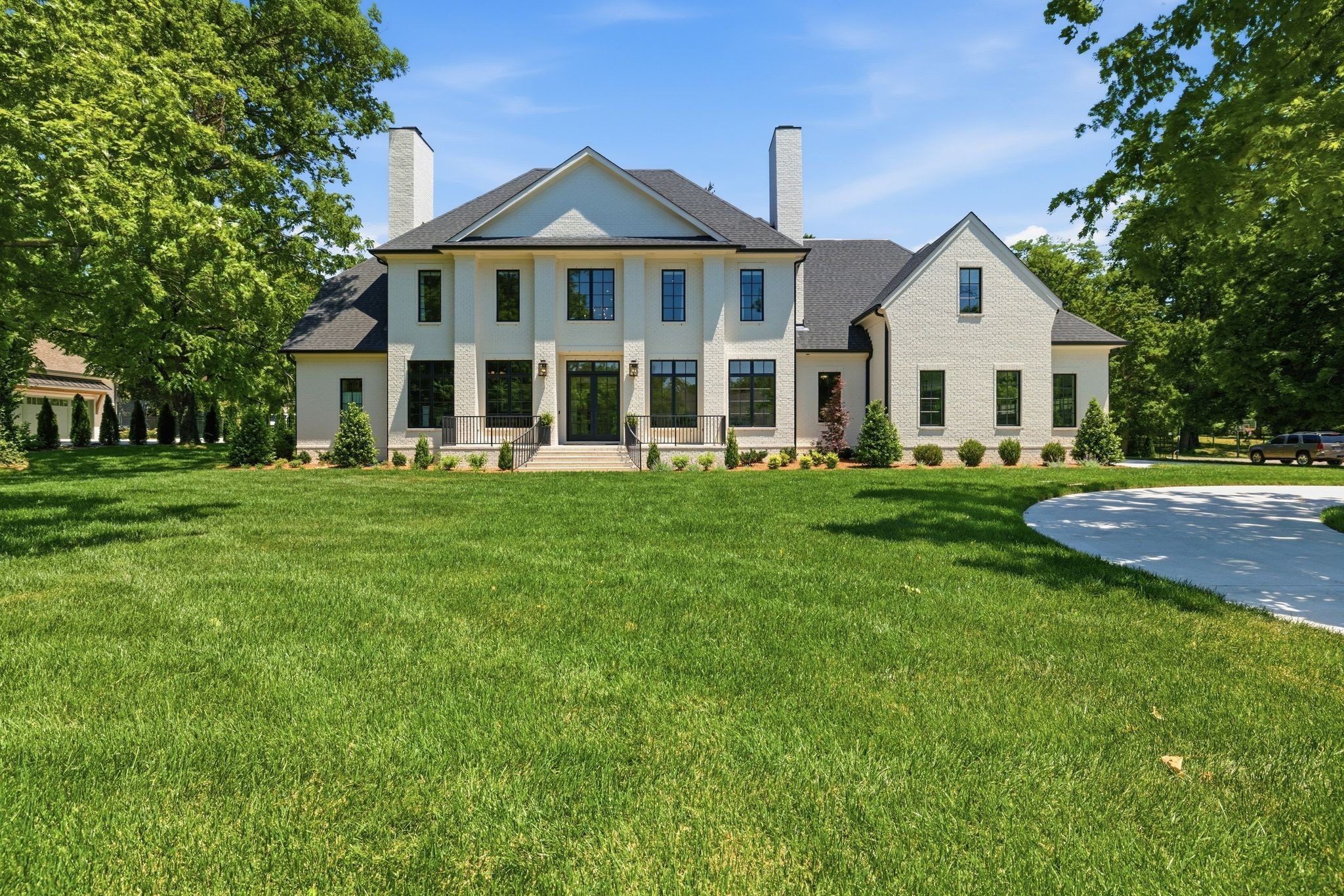 4712 Hazelwood Cir