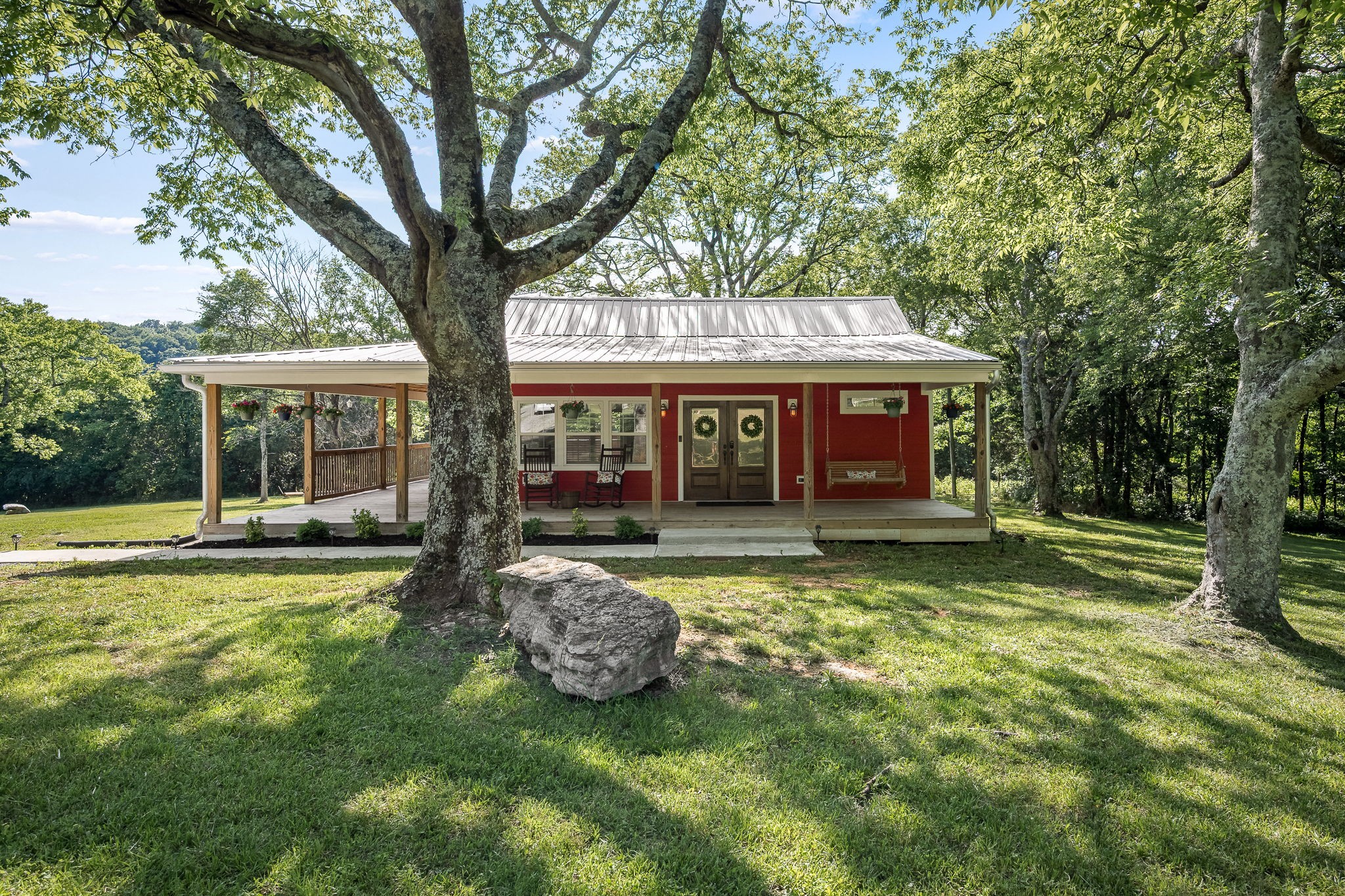 10257 Barlow Ln