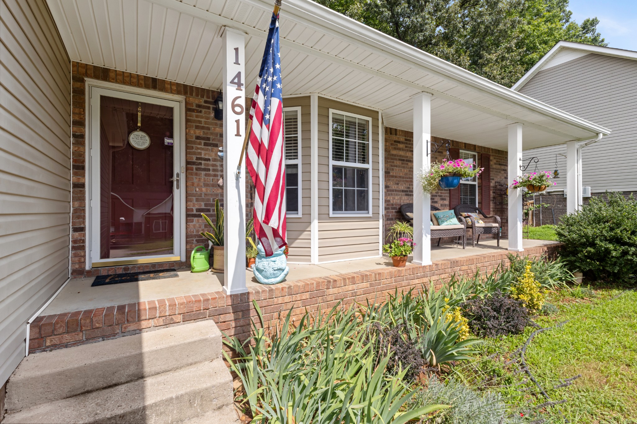 1461 Cedar Springs Cir