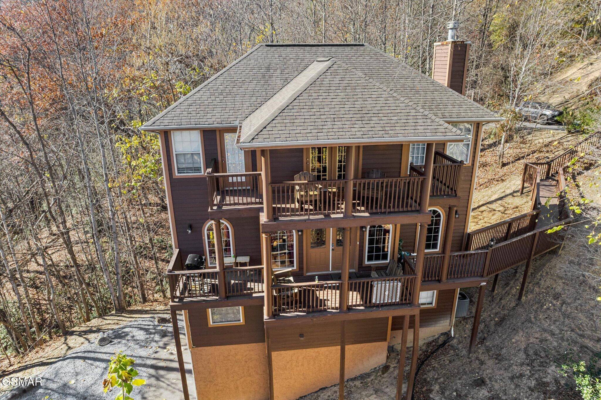 909 Black Wolf Way