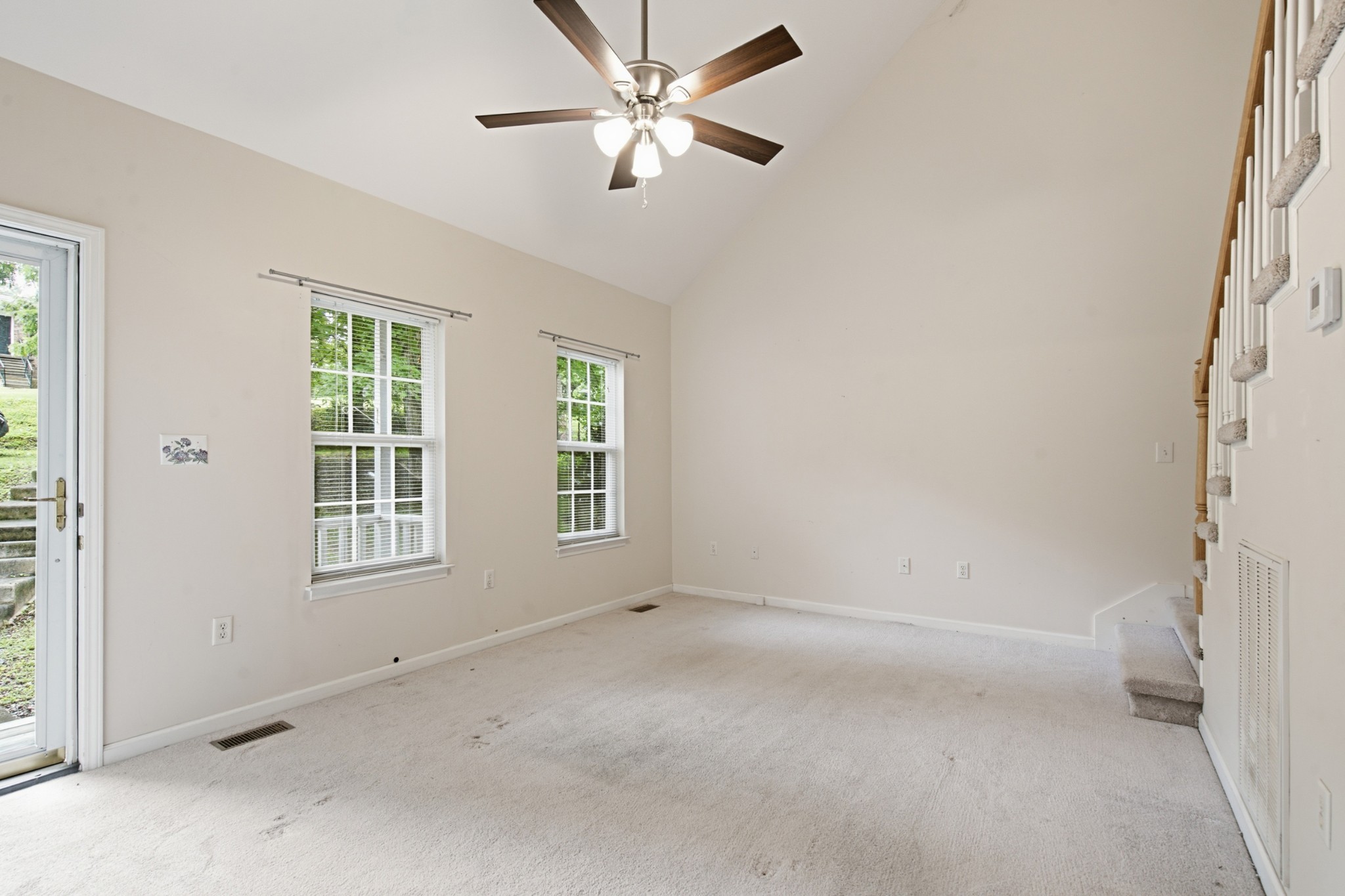 958 Jordan Cir