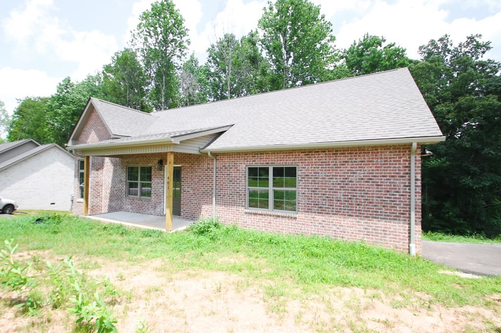 401 Crossvine Rd