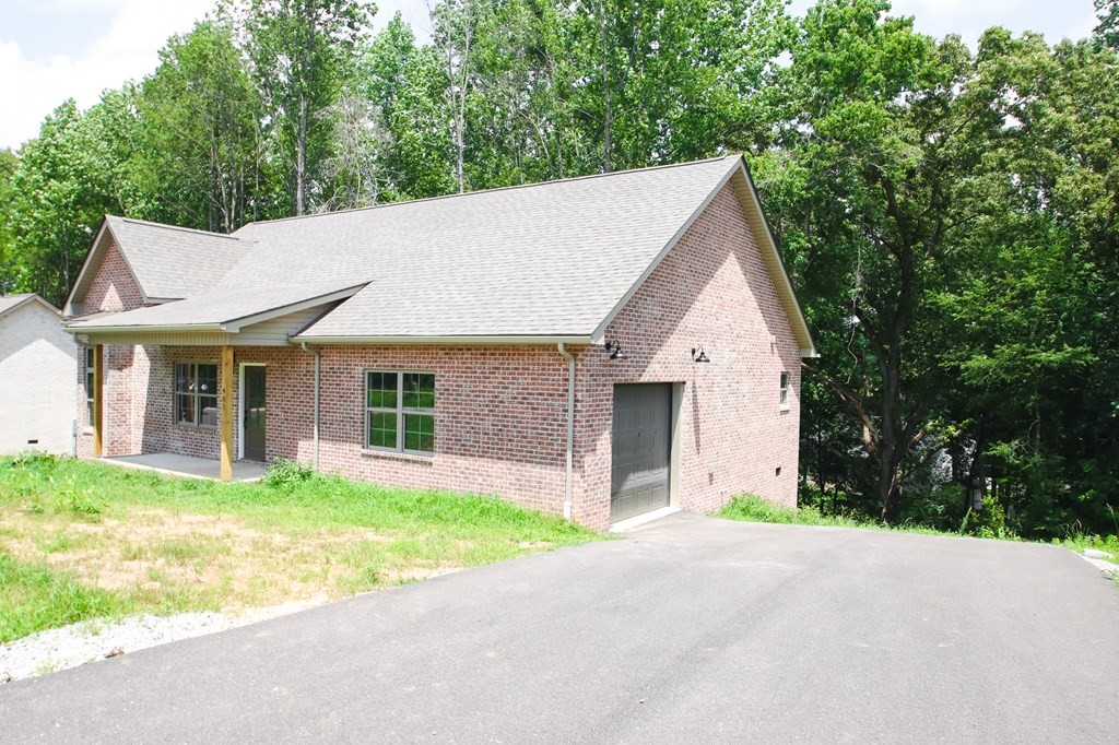 401 Crossvine Rd