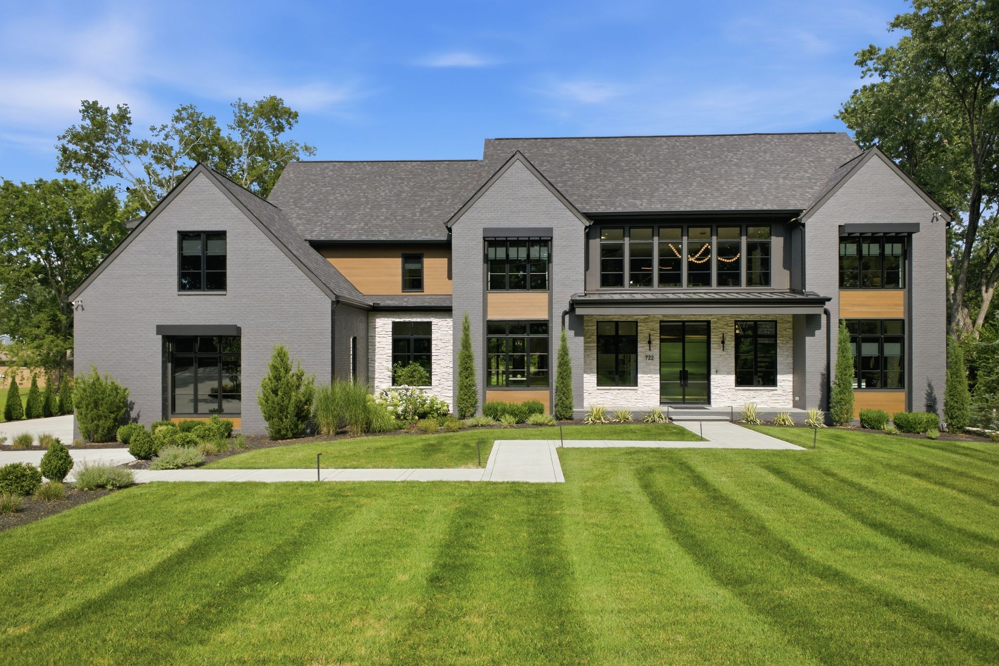722 Wilson Pike