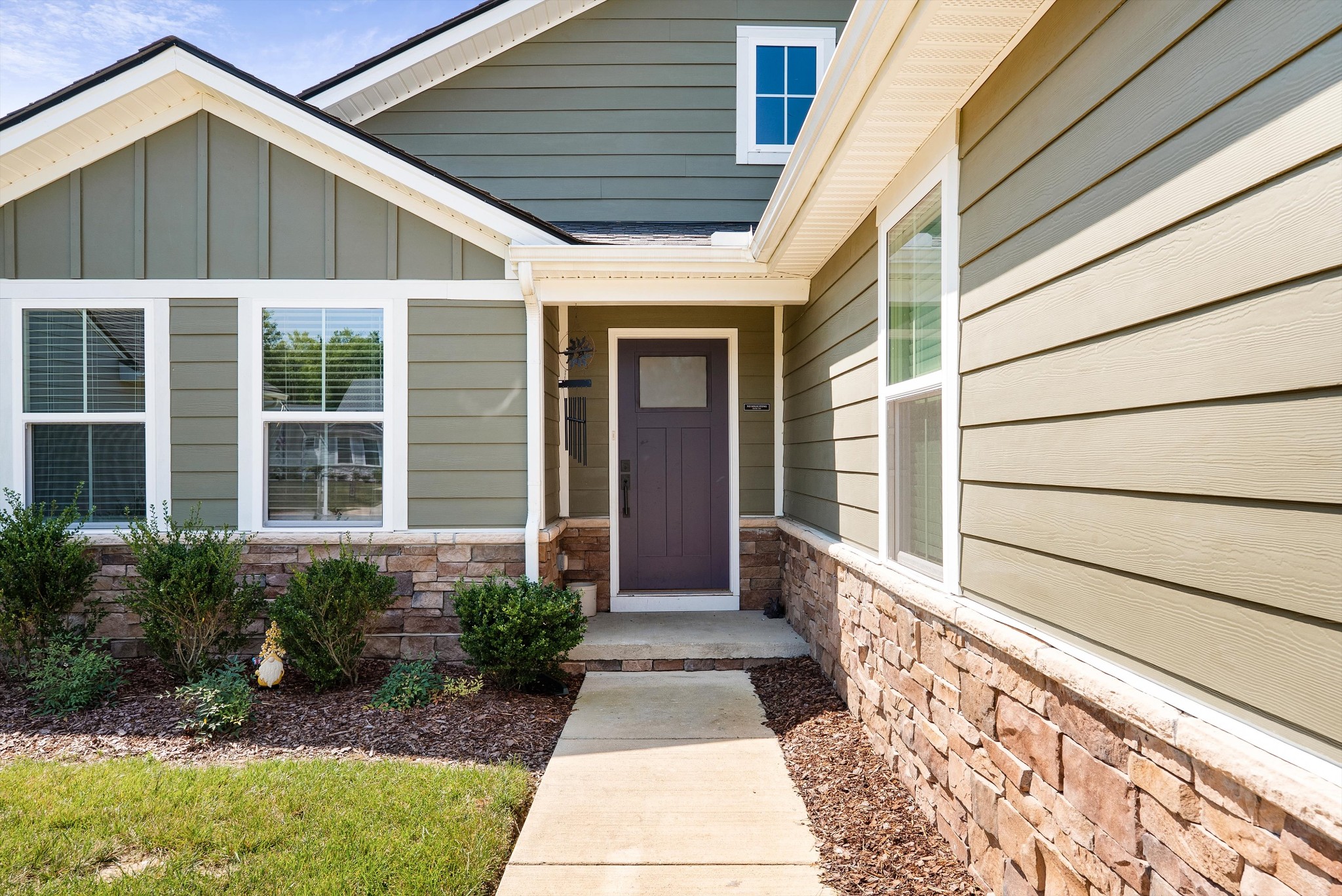 813 Rae Dr
