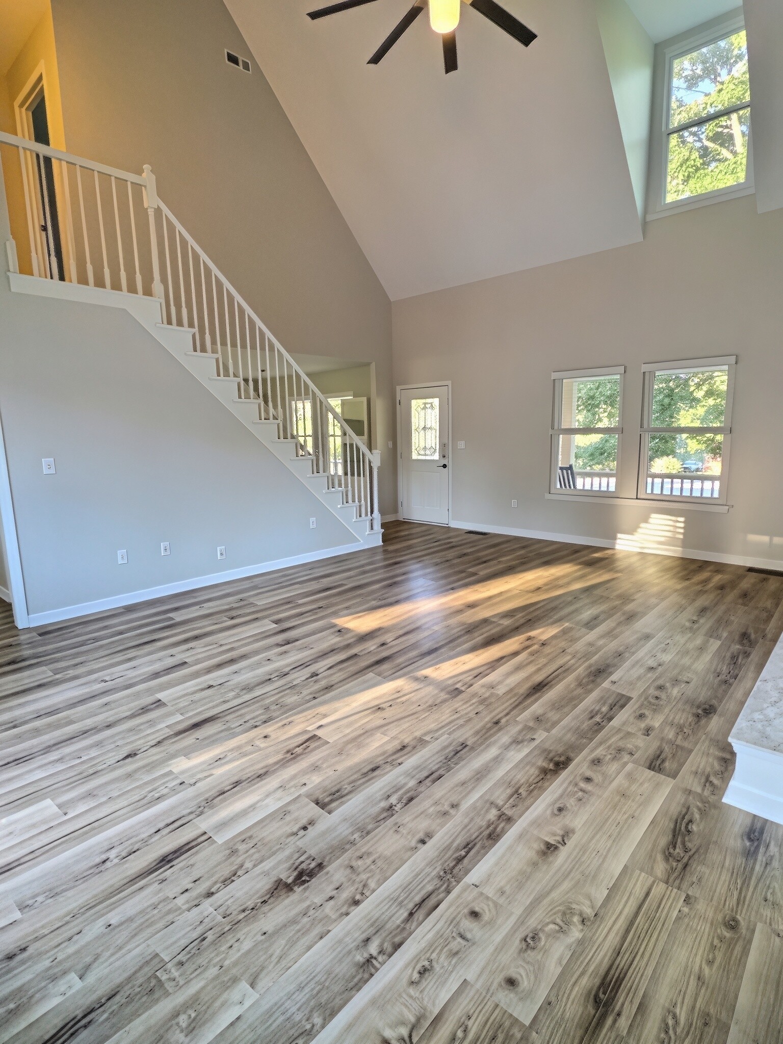 115 Spicer Ct