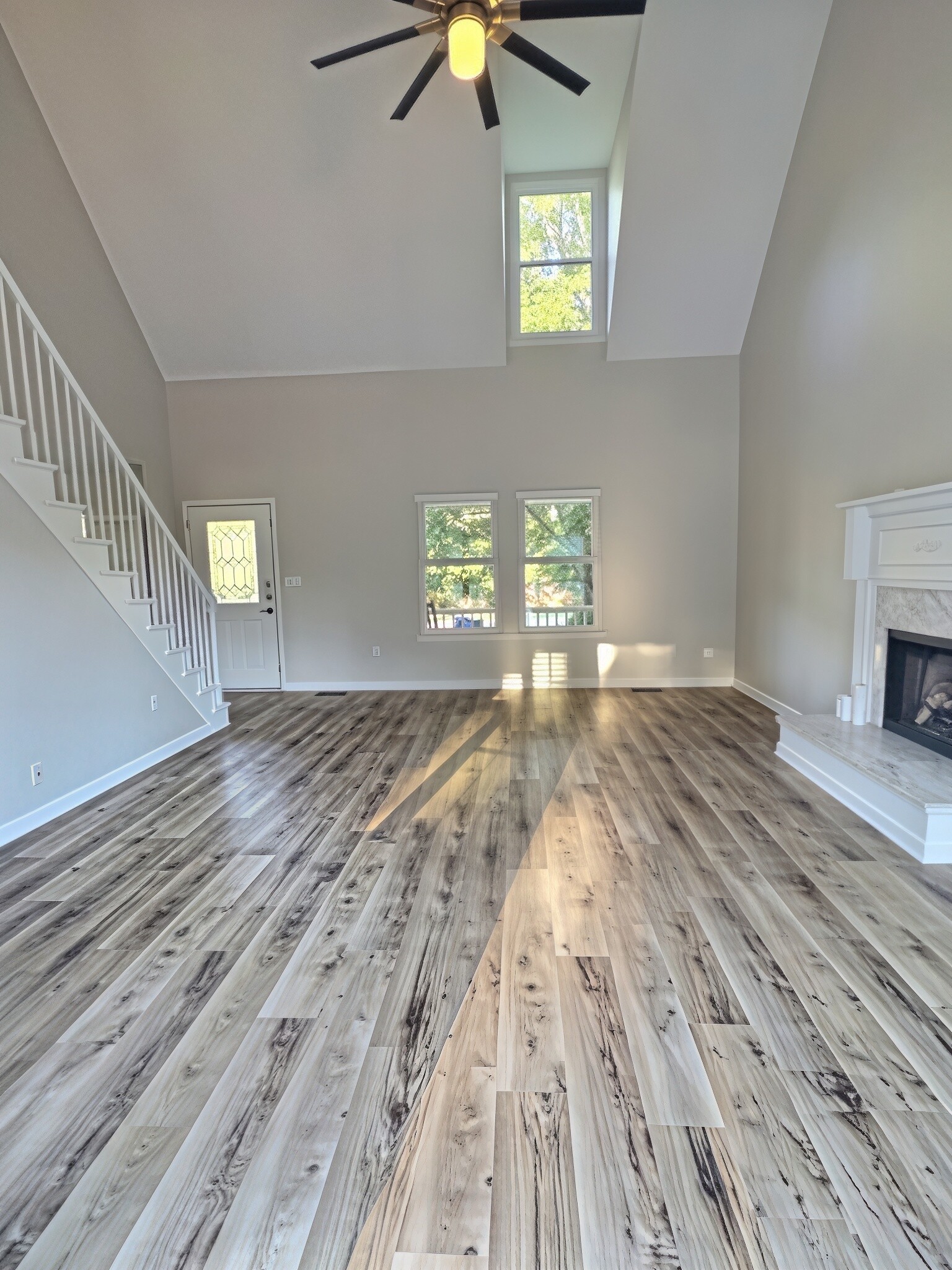 115 Spicer Ct
