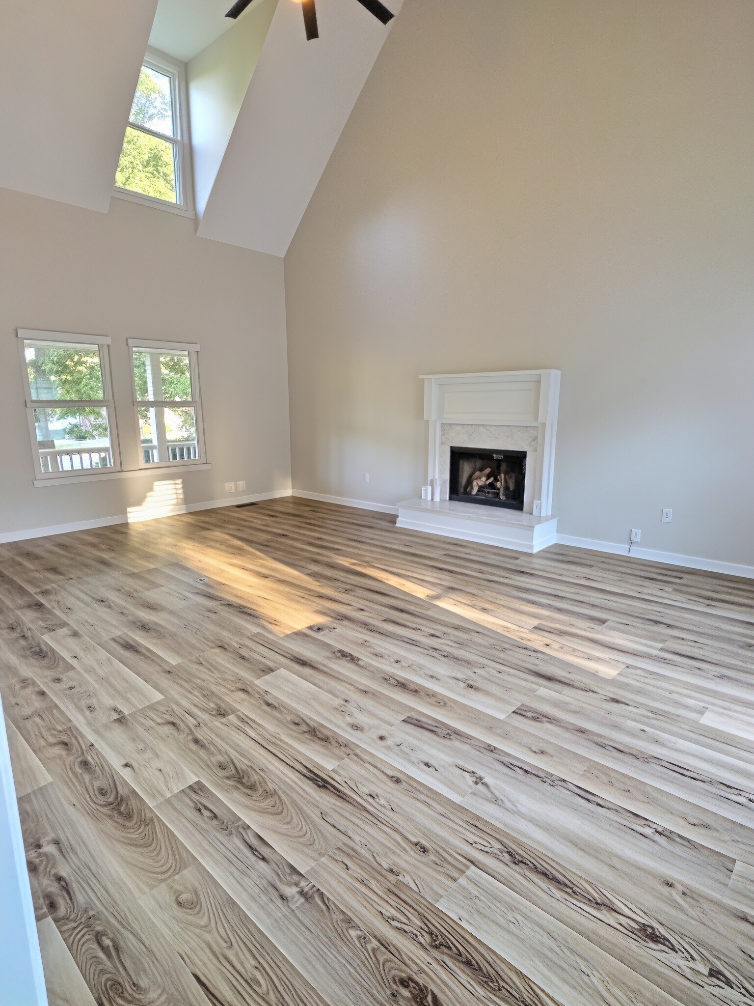 115 Spicer Ct
