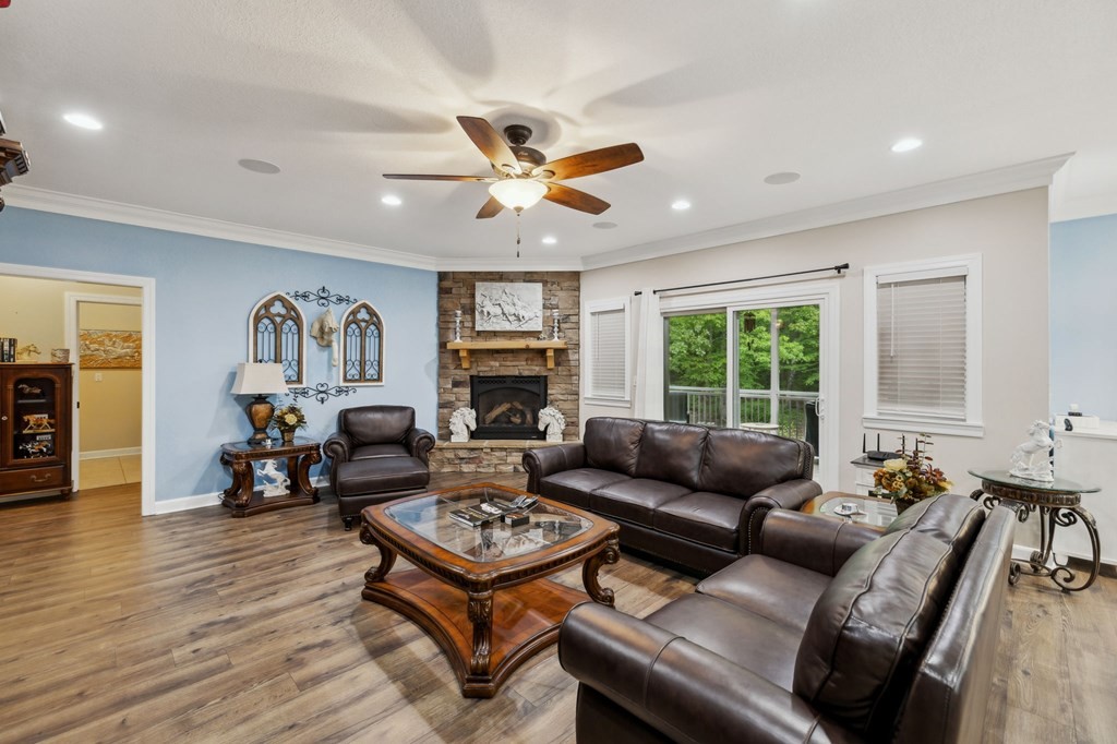 1092 Grandview Way
