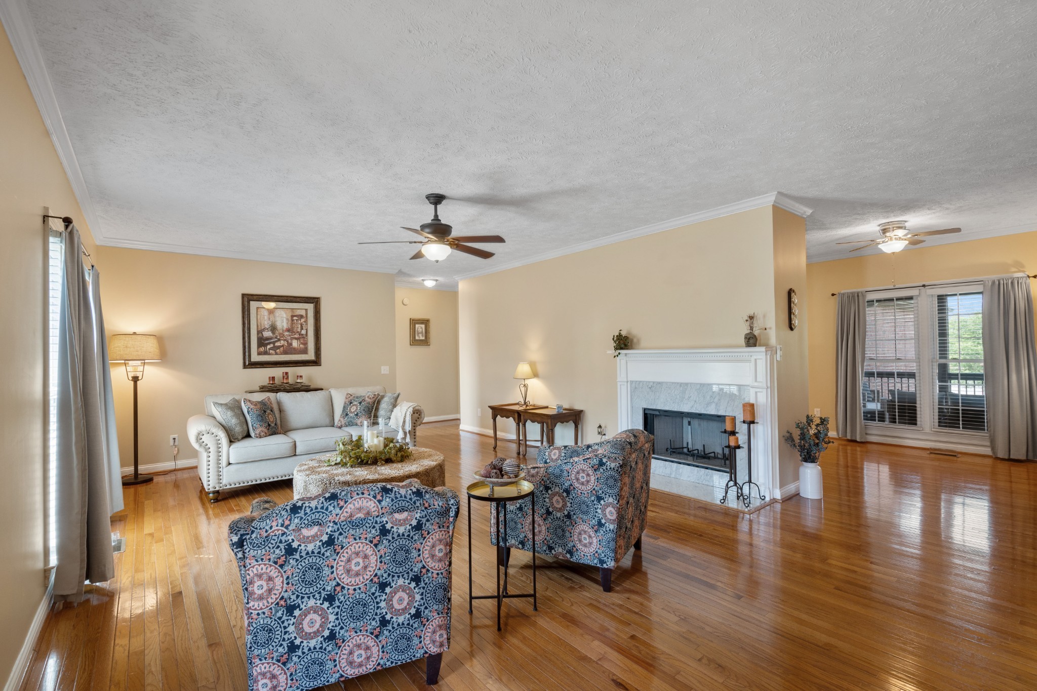 1118 Jessica Dr