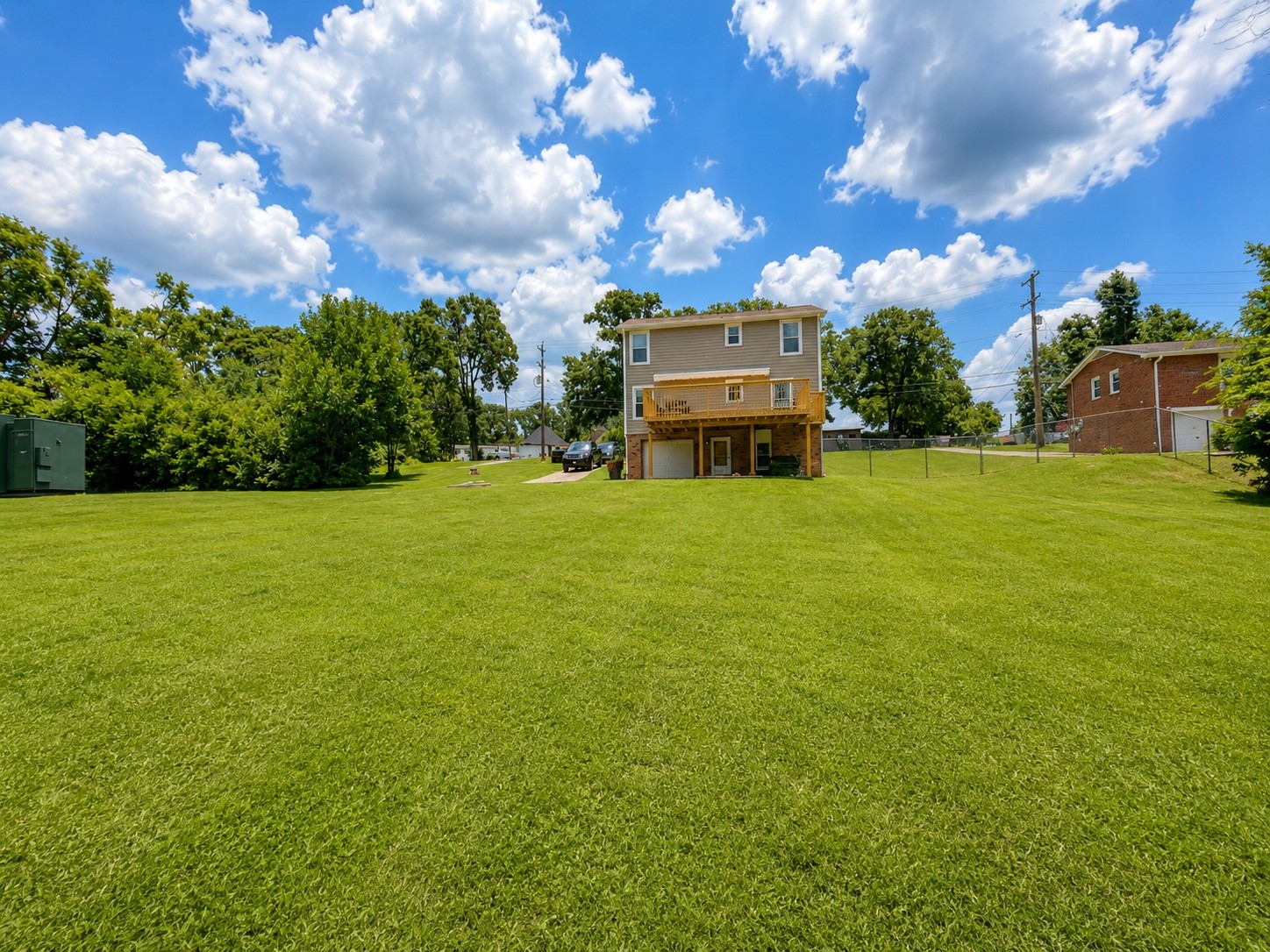 601 Maplewood Ln