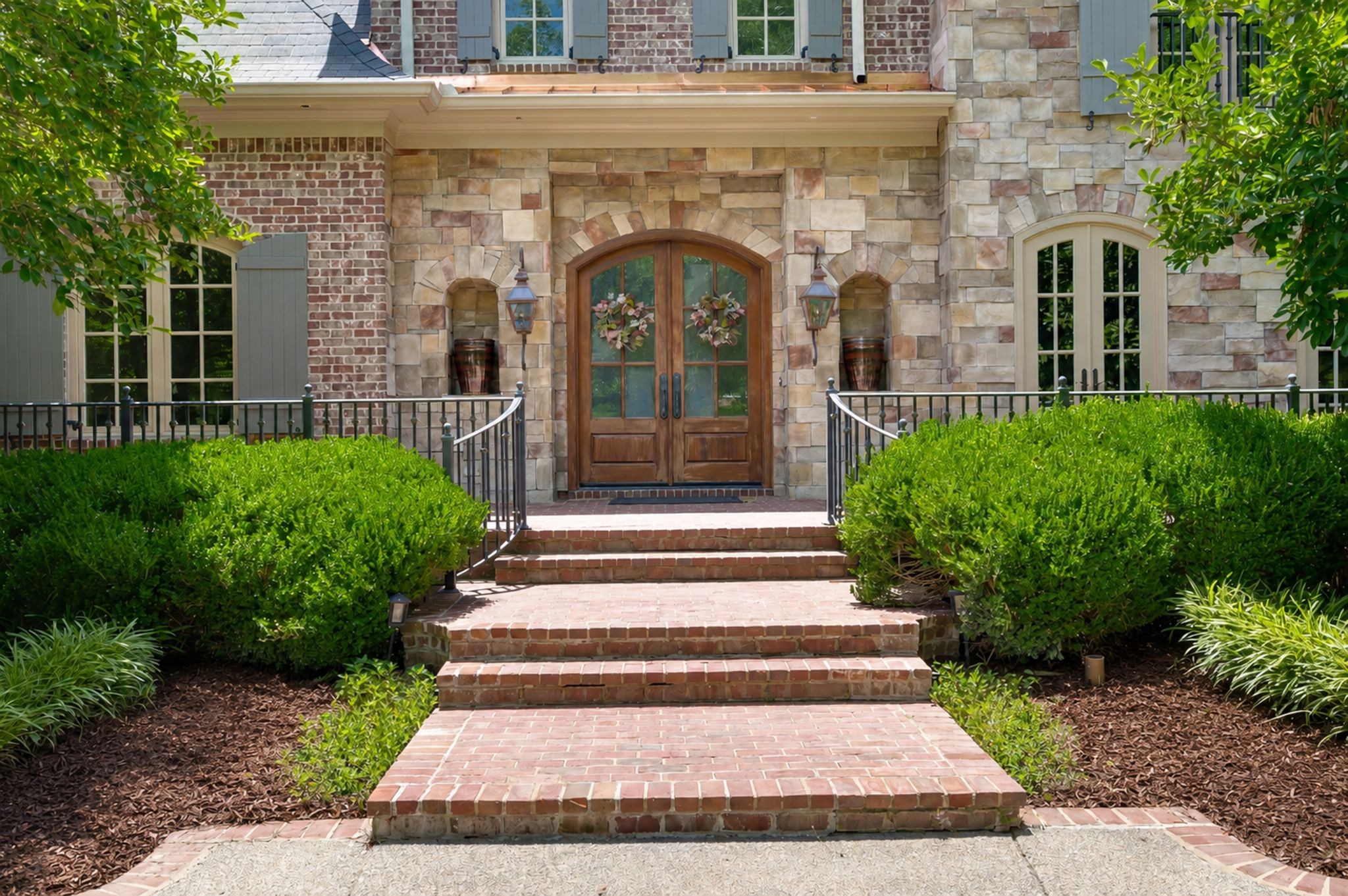 1450 Willowbrooke Cir