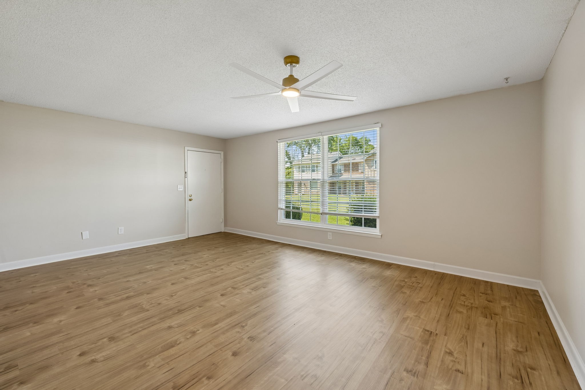 1301 Neelys Bend Rd