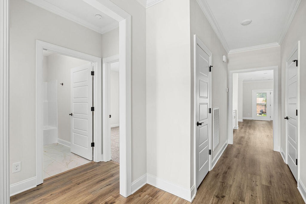 2880 Discovery Drive, NW
