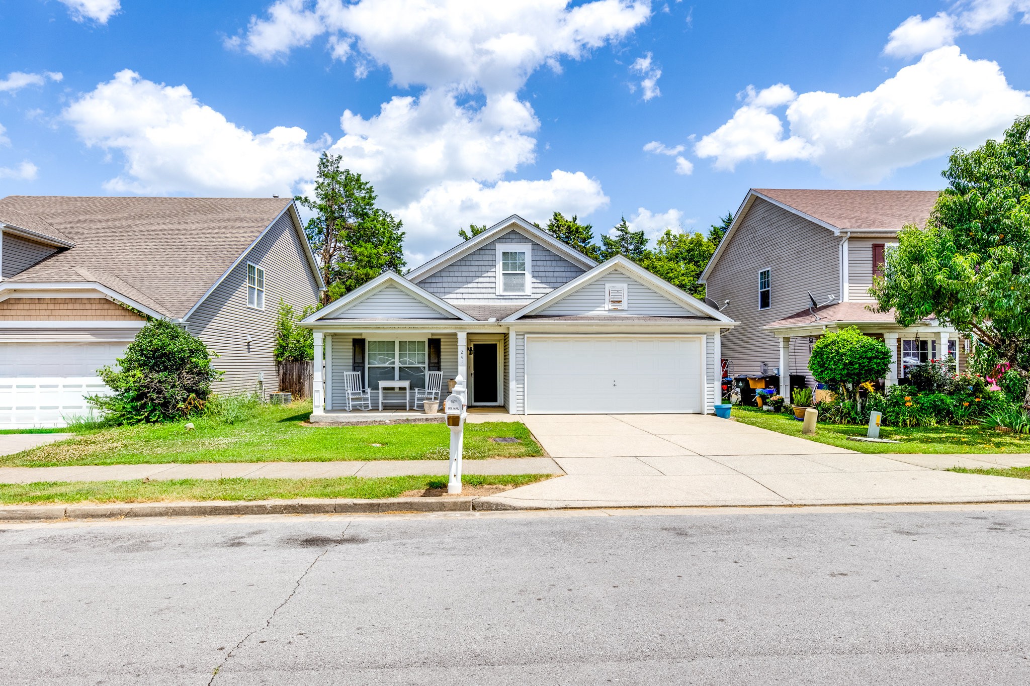 241 Maxwell Pl