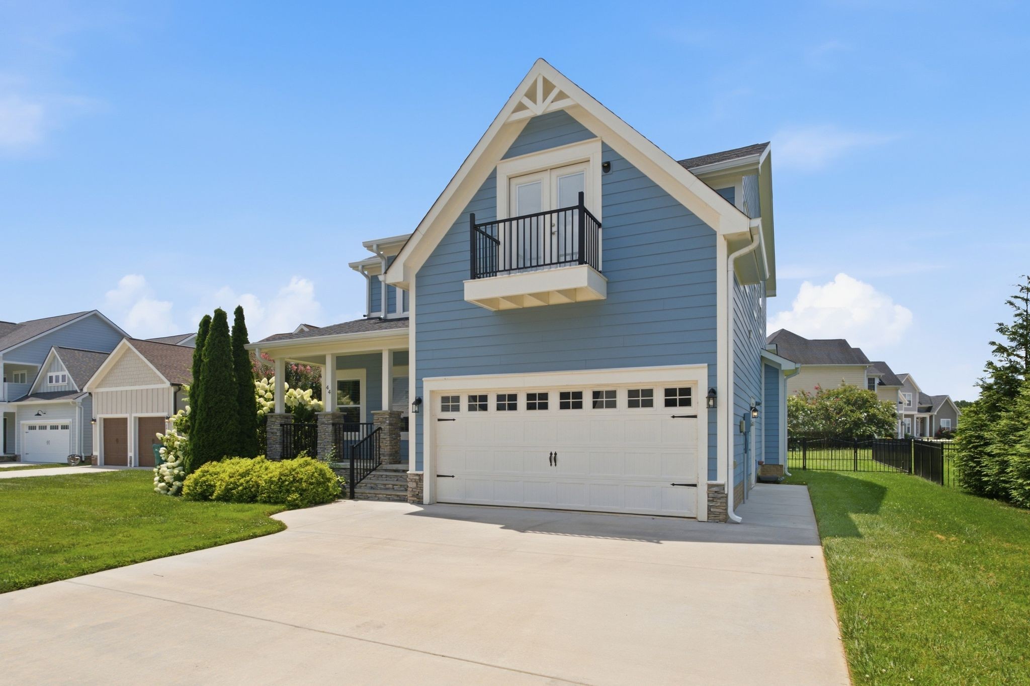 44 Hammock Dr