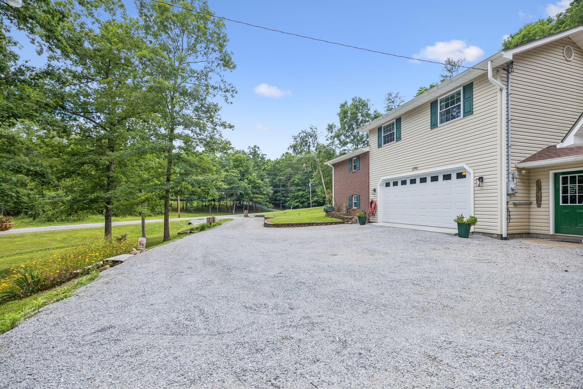 290 Goodstock Road