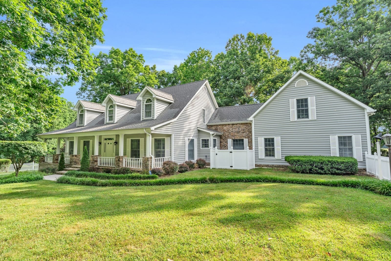 2570 Martha Washington Rd