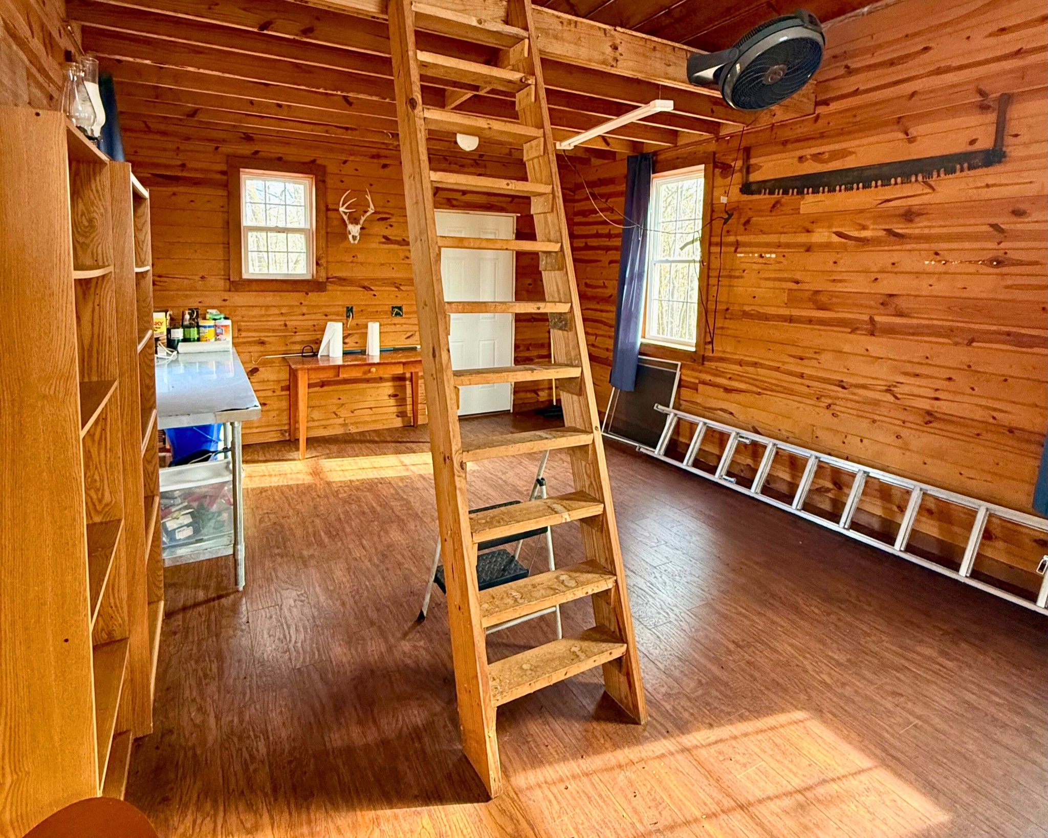 353 Red Bud Ln
