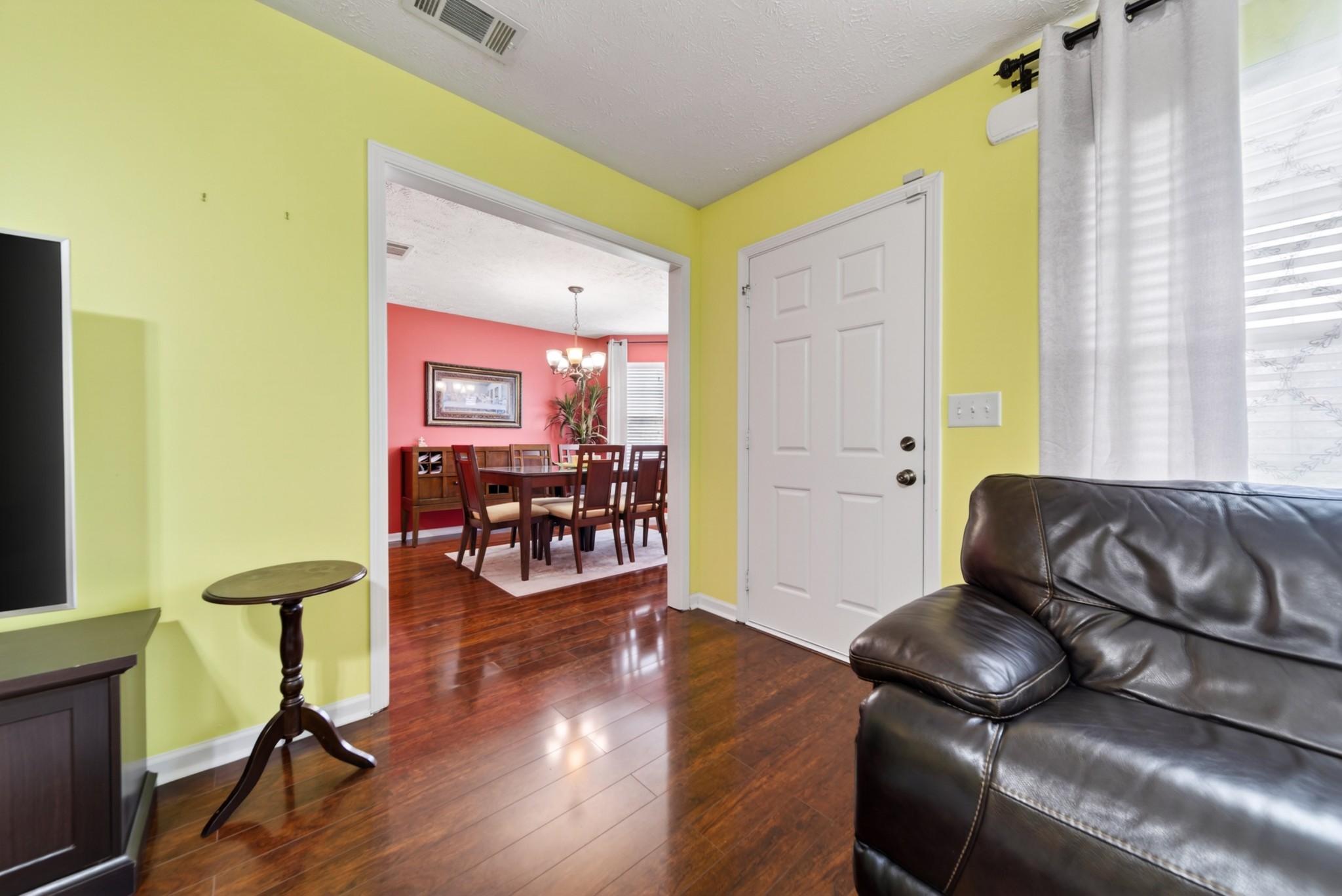 1425 Sprucedale Dr