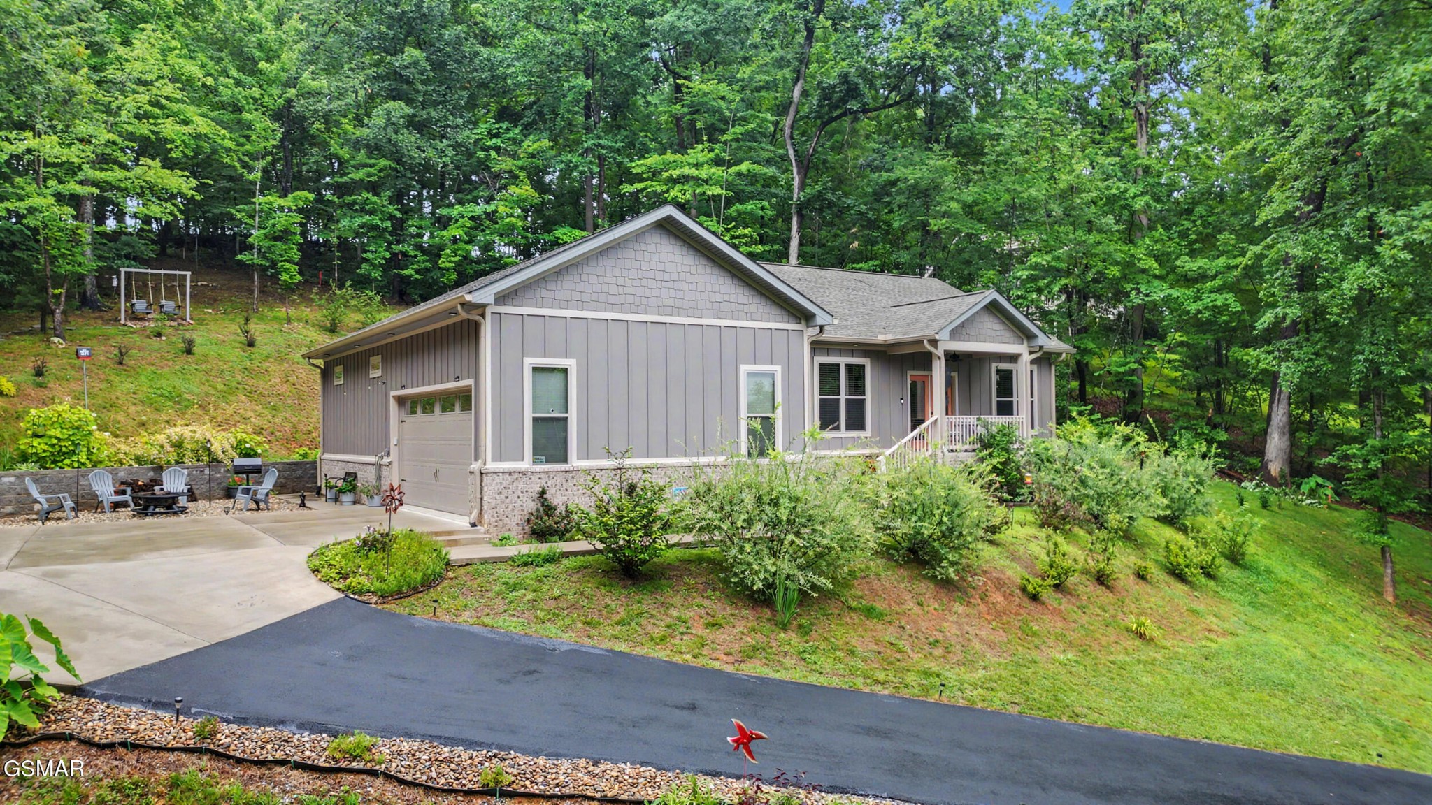 1016 Country Mountain Road